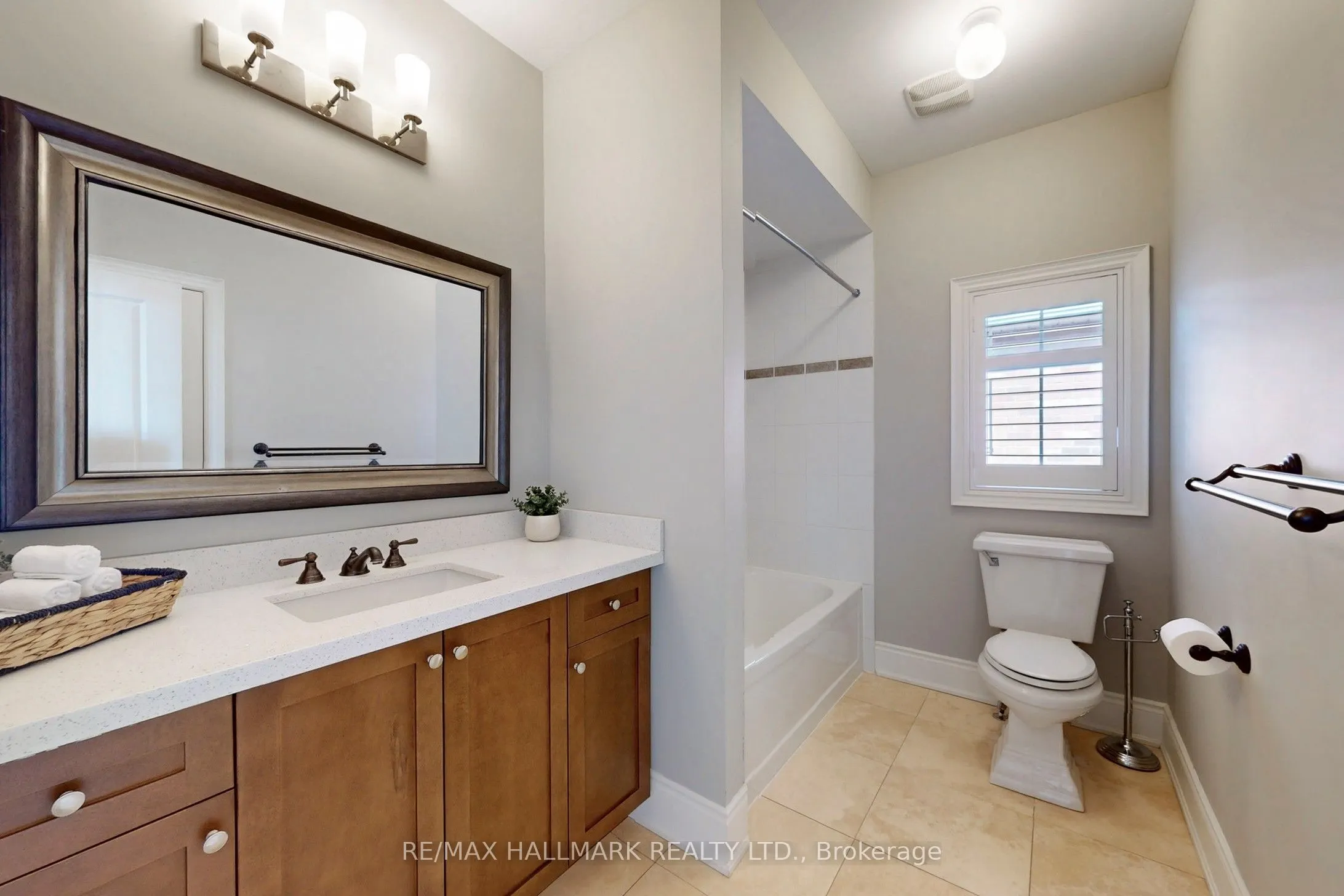 27 Emerald Heights Drive