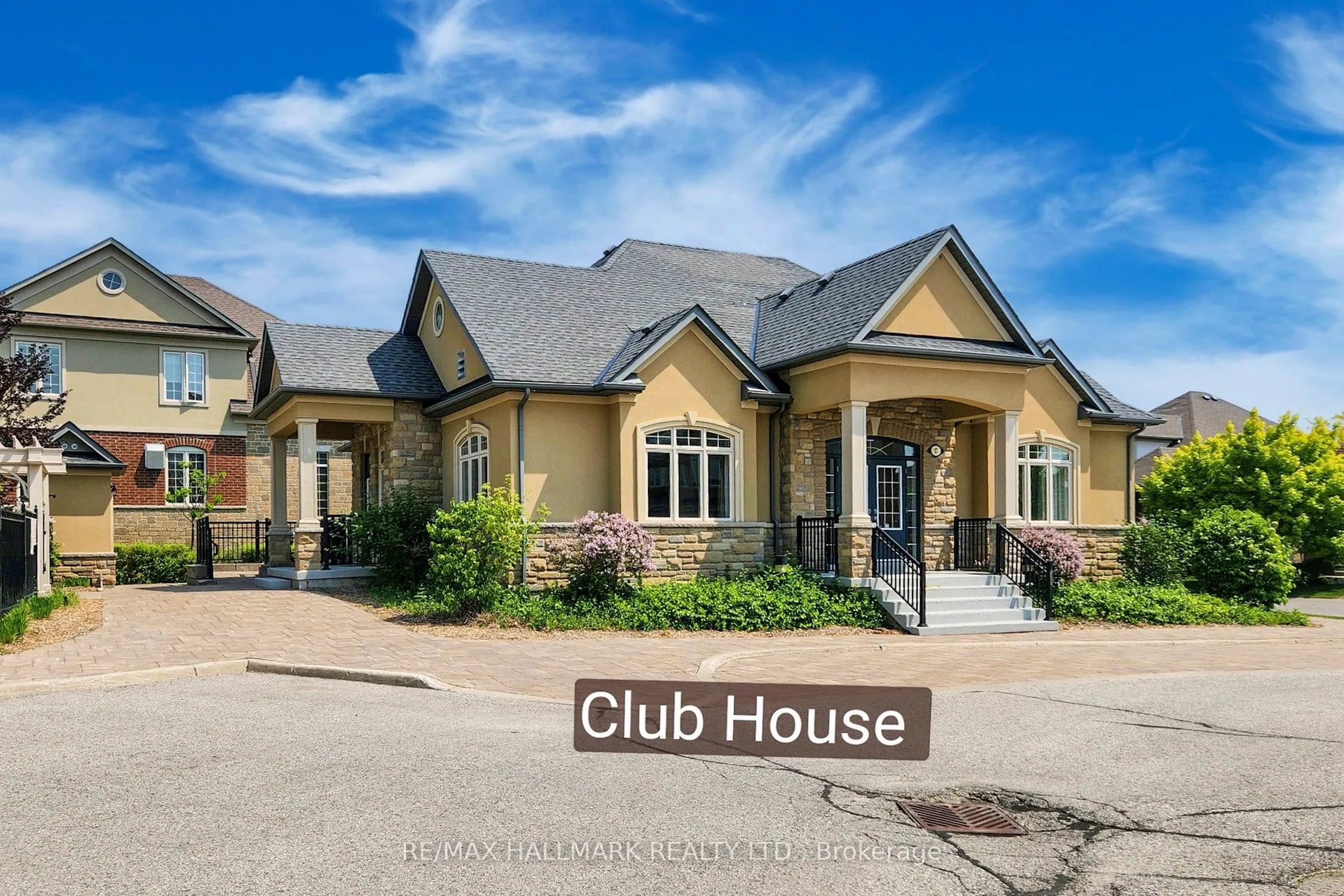 27 Emerald Heights Drive