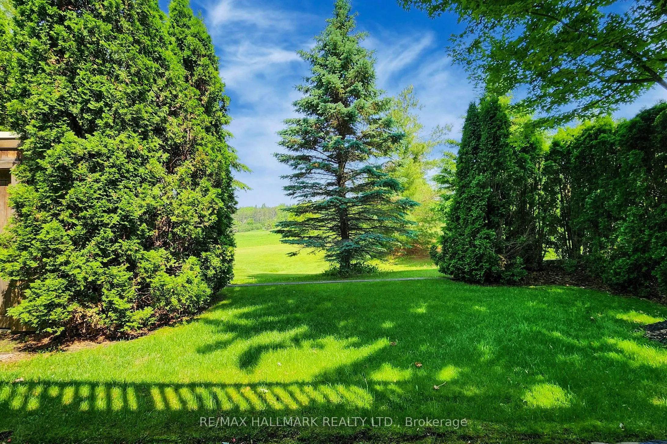 27 Emerald Heights Drive
