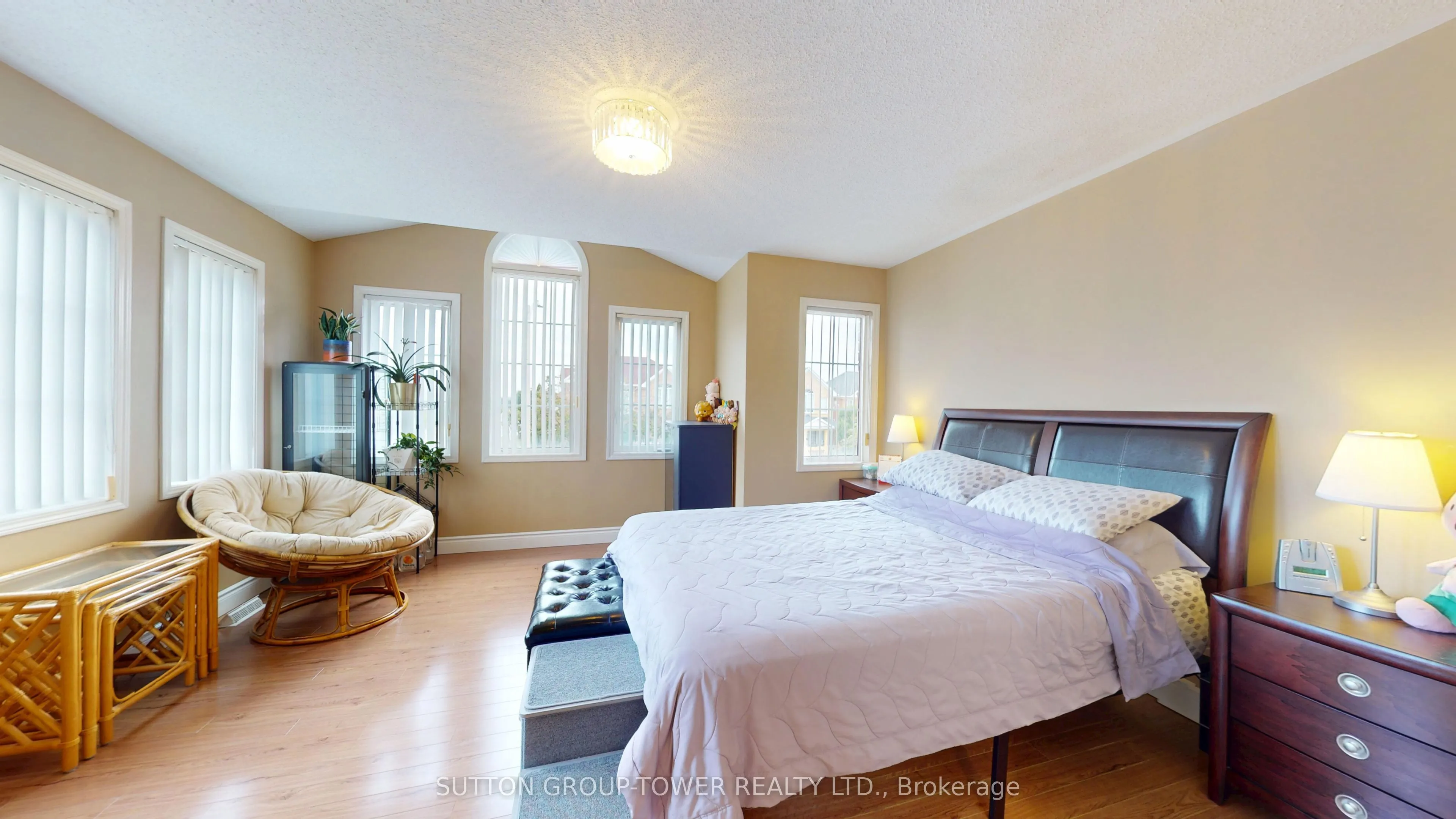 450 John Deisman Boulevard