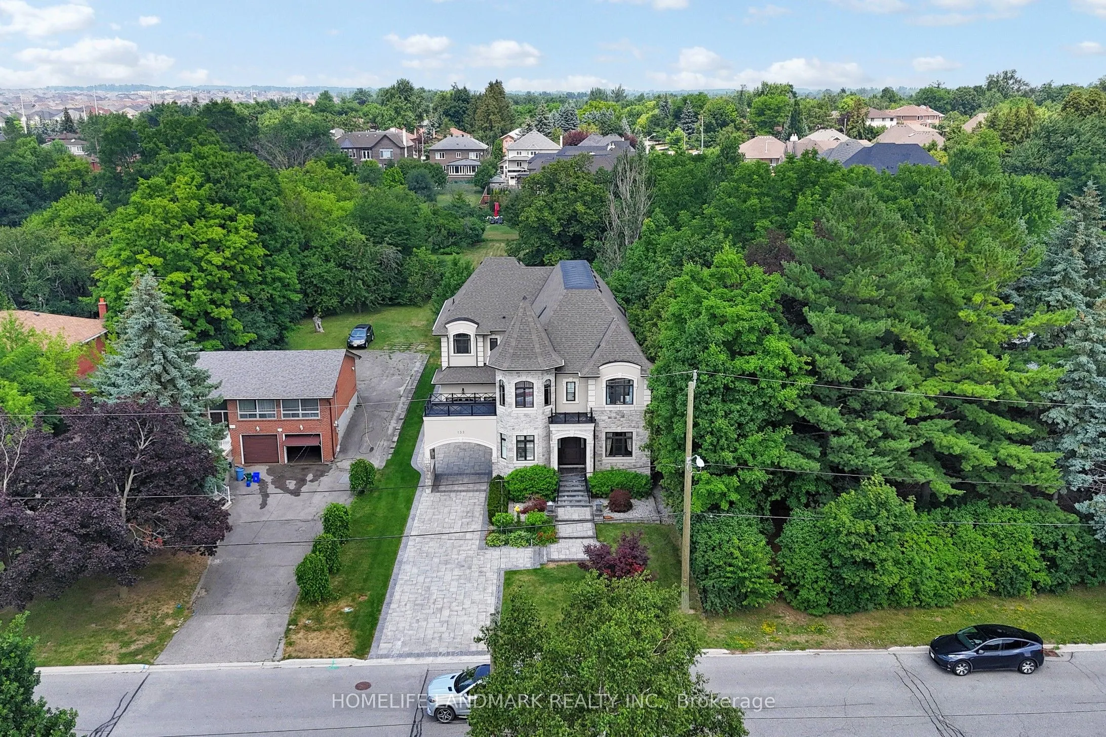 132 Pemberton Road