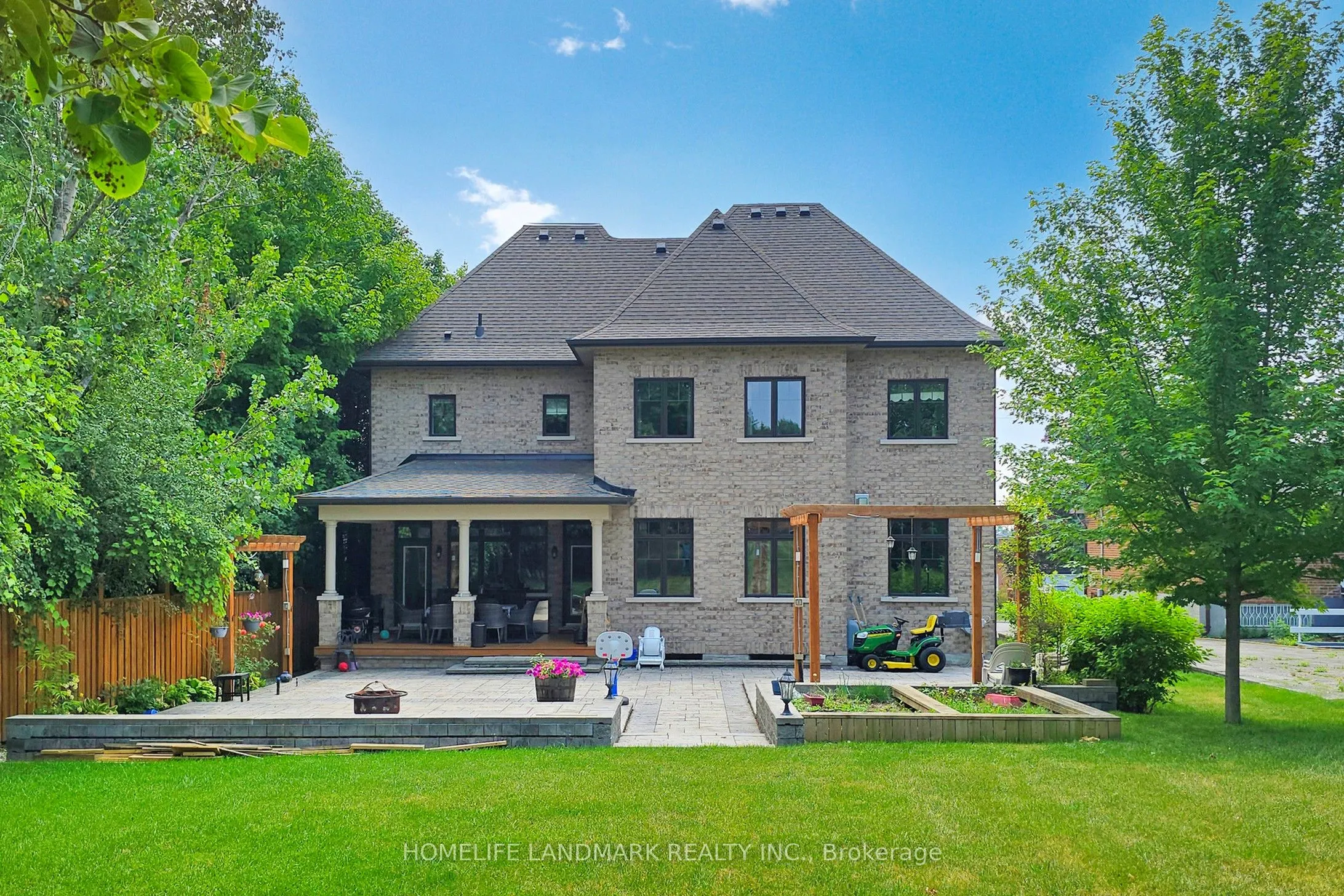 132 Pemberton Road