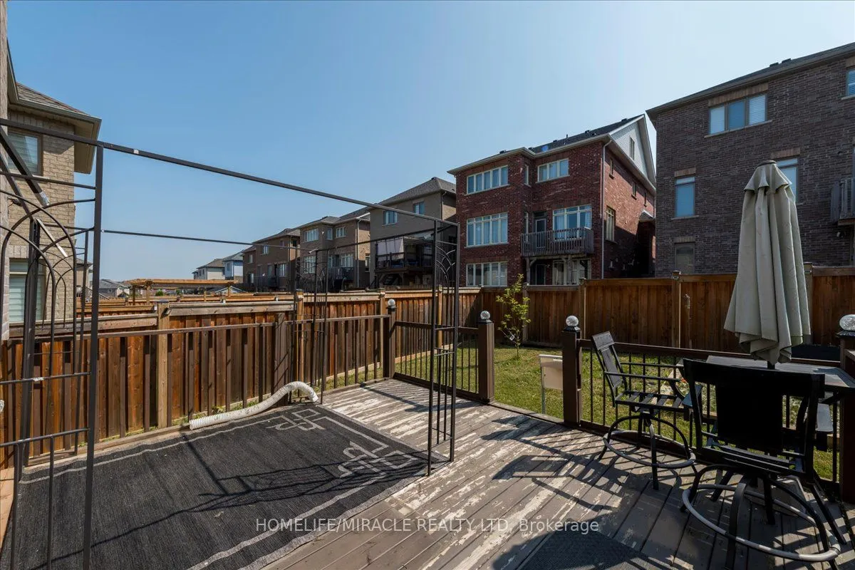 83 Willoughby Way