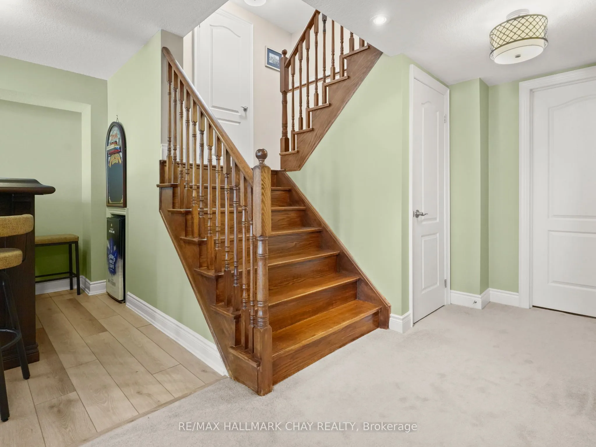 180 Ridge Way, #10