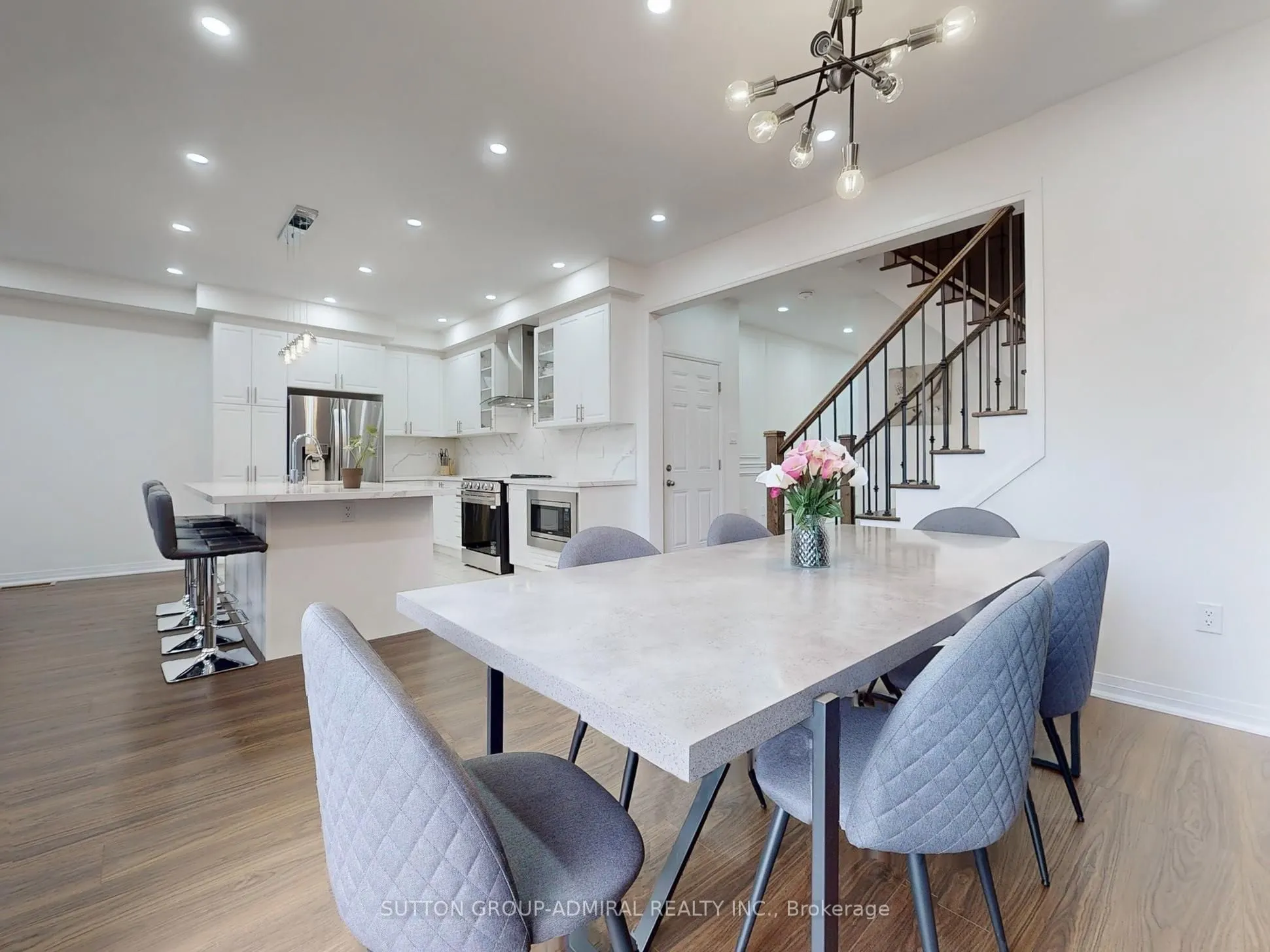 22 Casserley (Main) Crescent