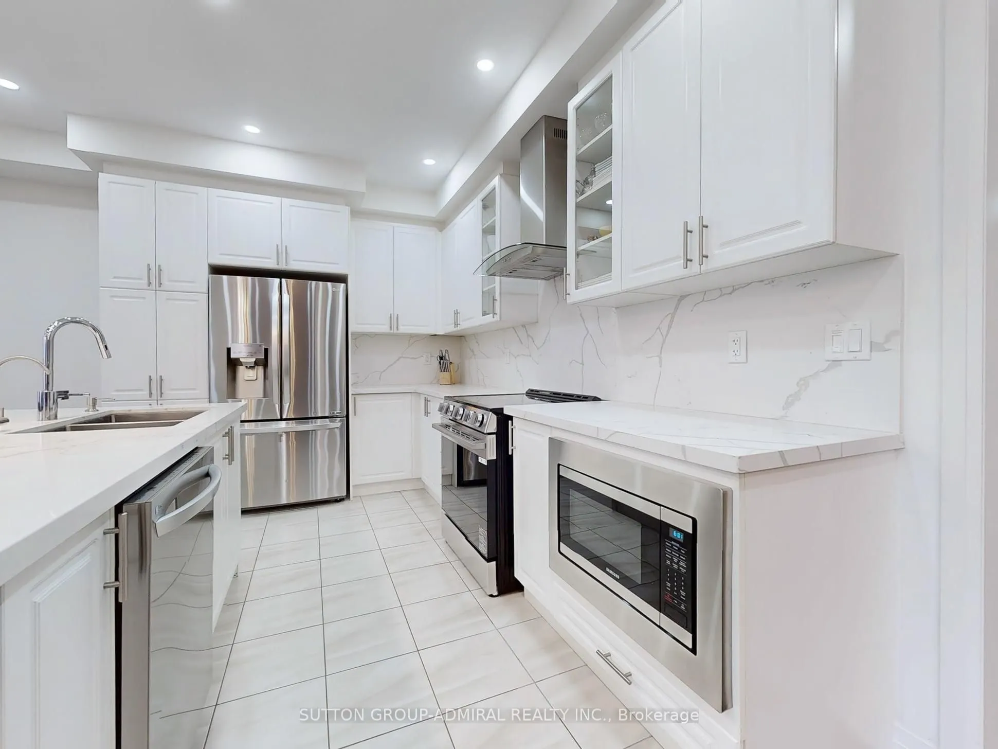 22 Casserley (Main) Crescent