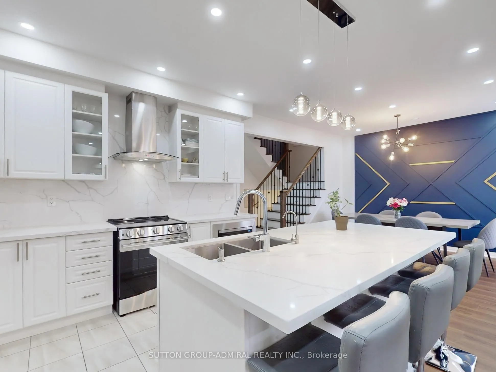 22 Casserley (Main) Crescent
