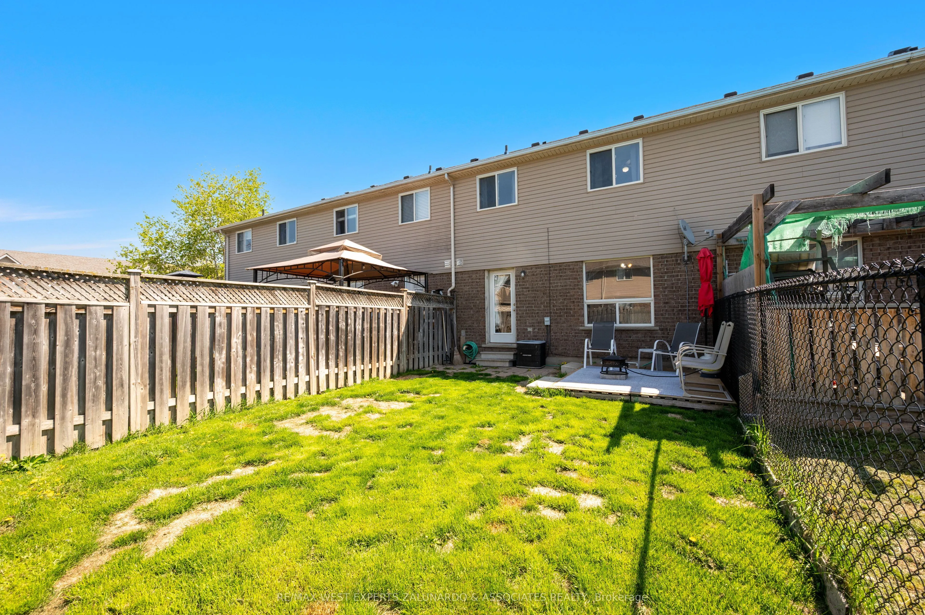 70 Ruthven Crescent