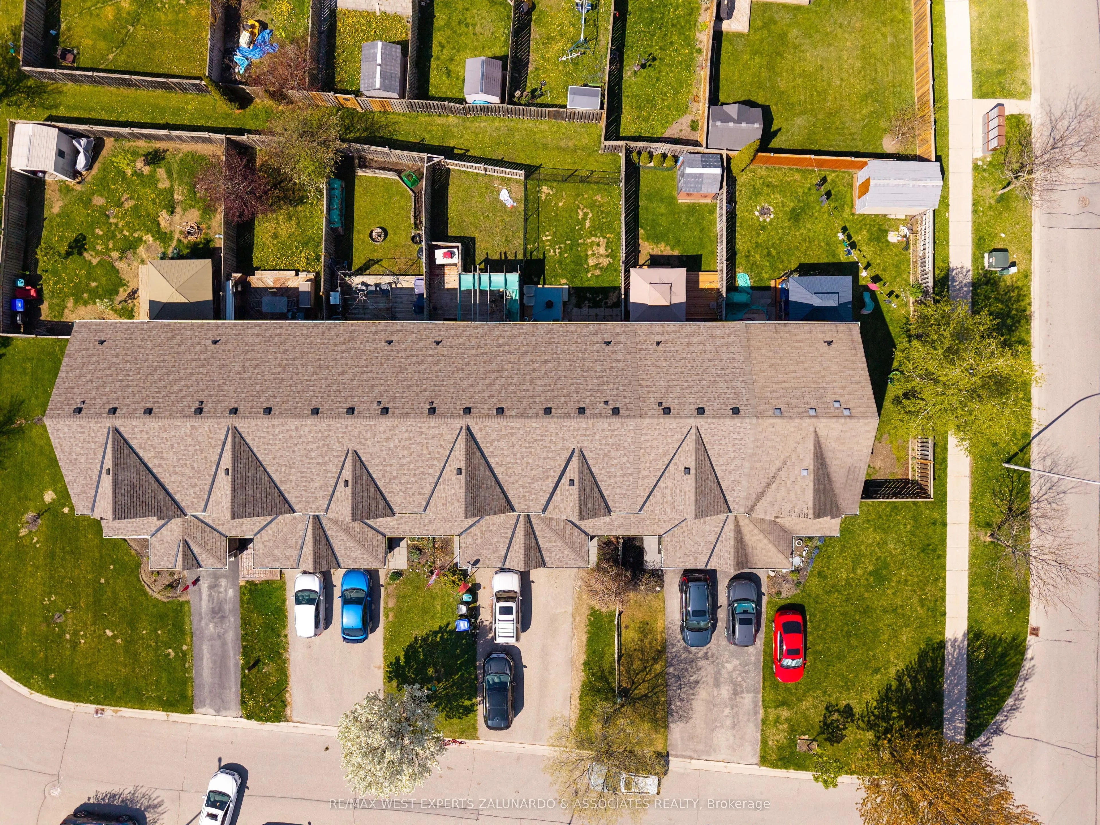 70 Ruthven Crescent