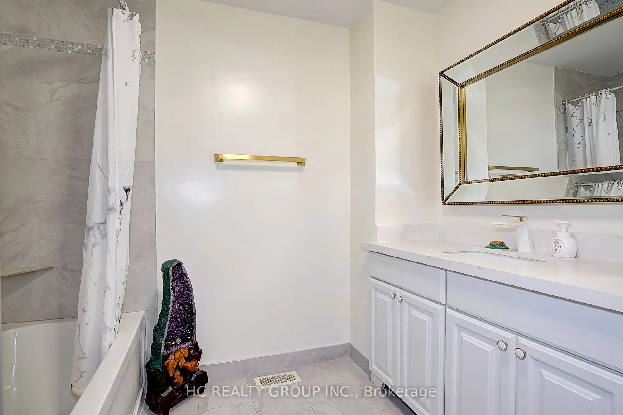 116 Westhampton Drive