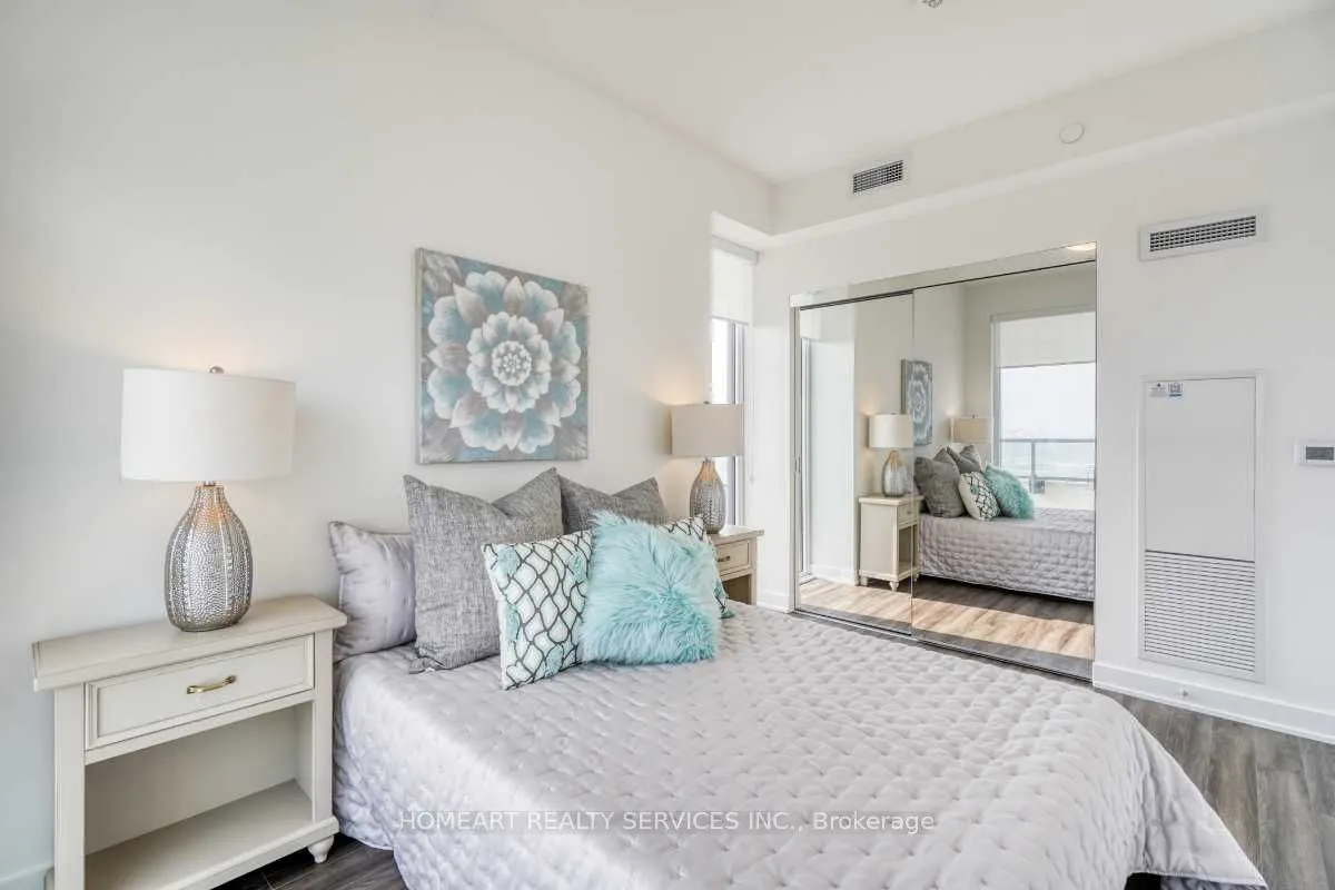 95 Oneida Crescent, #1610