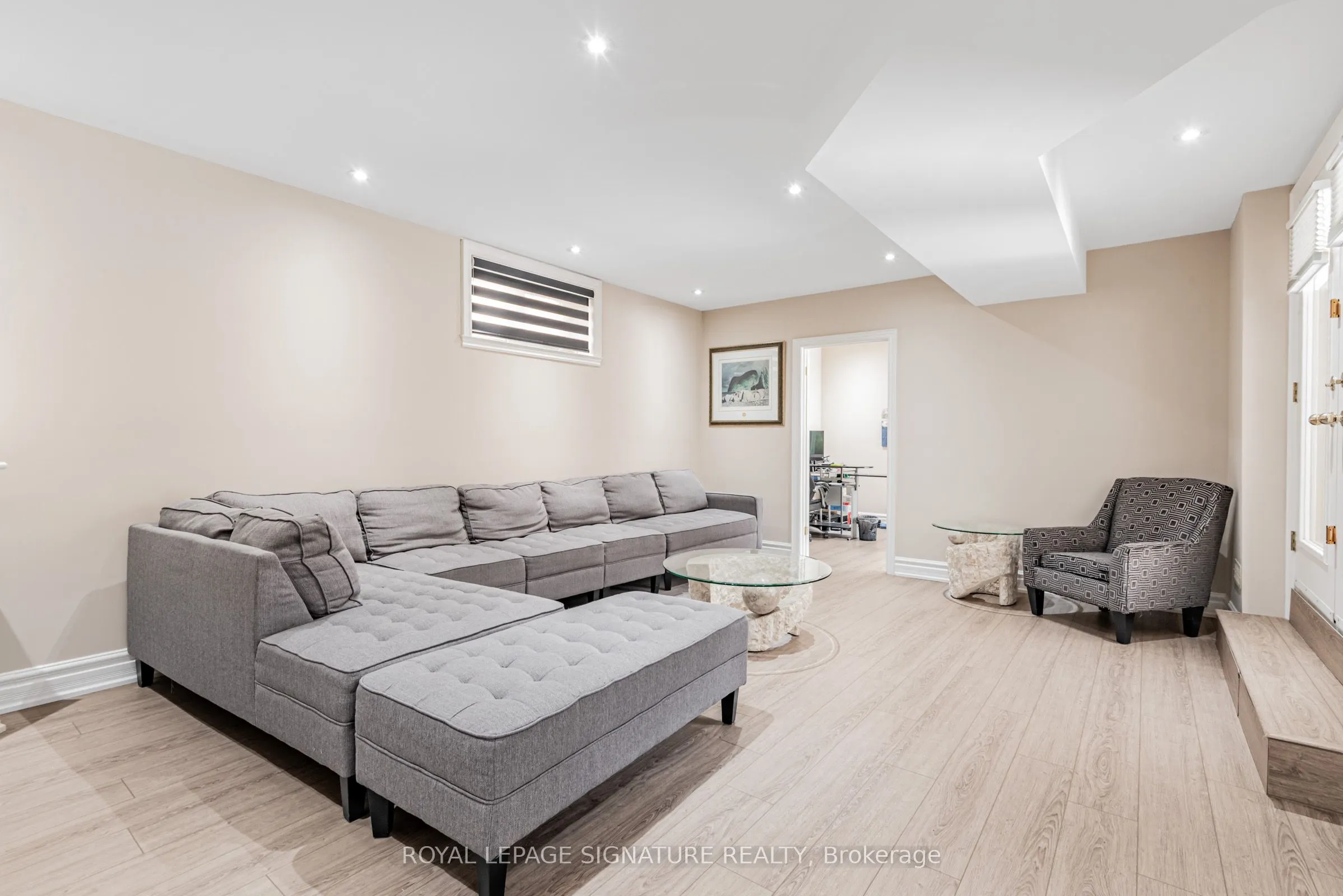 39 Frybrook Crescent