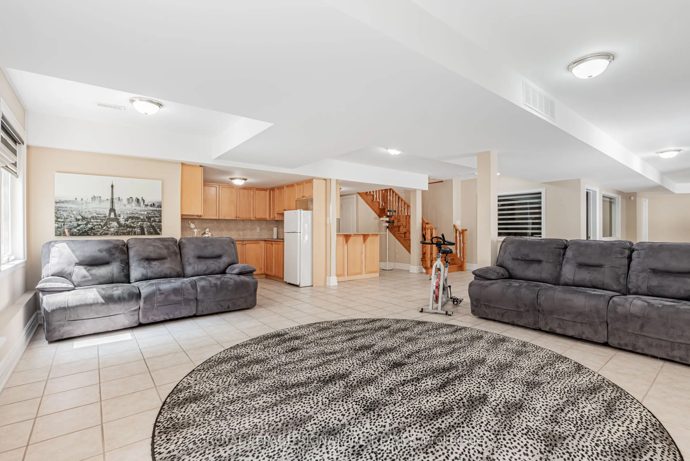 39 Frybrook Crescent
