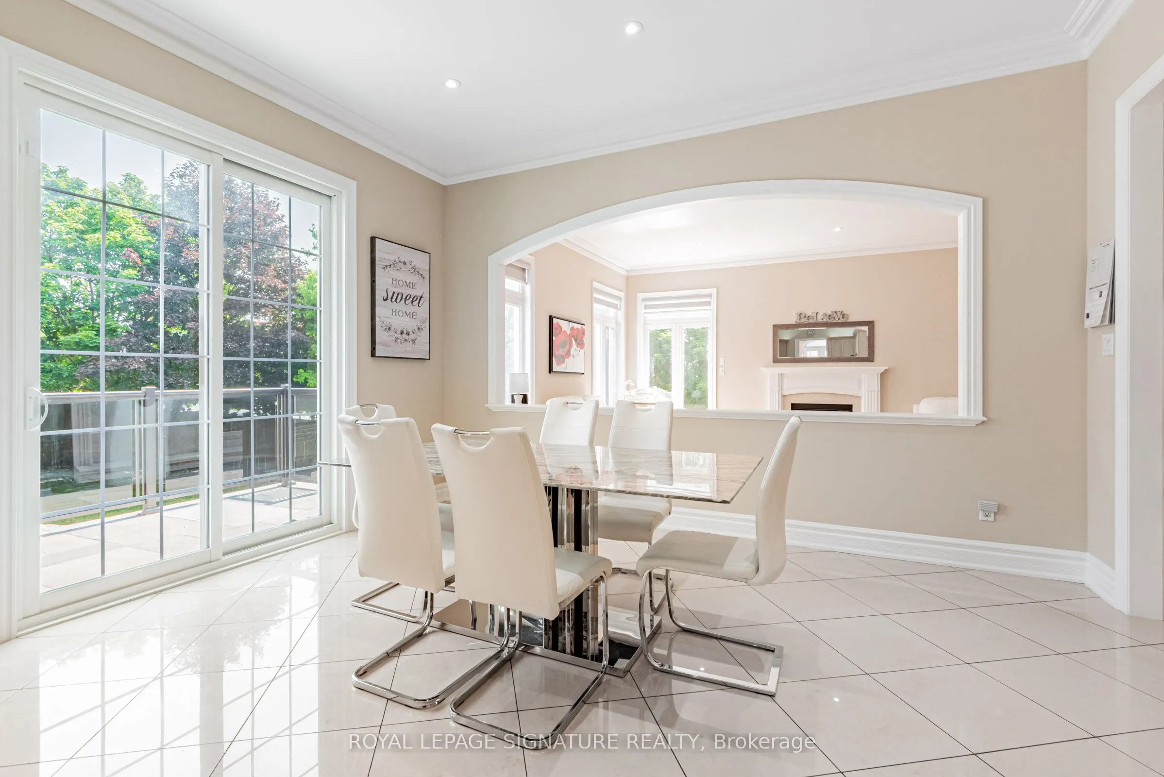 39 Frybrook Crescent