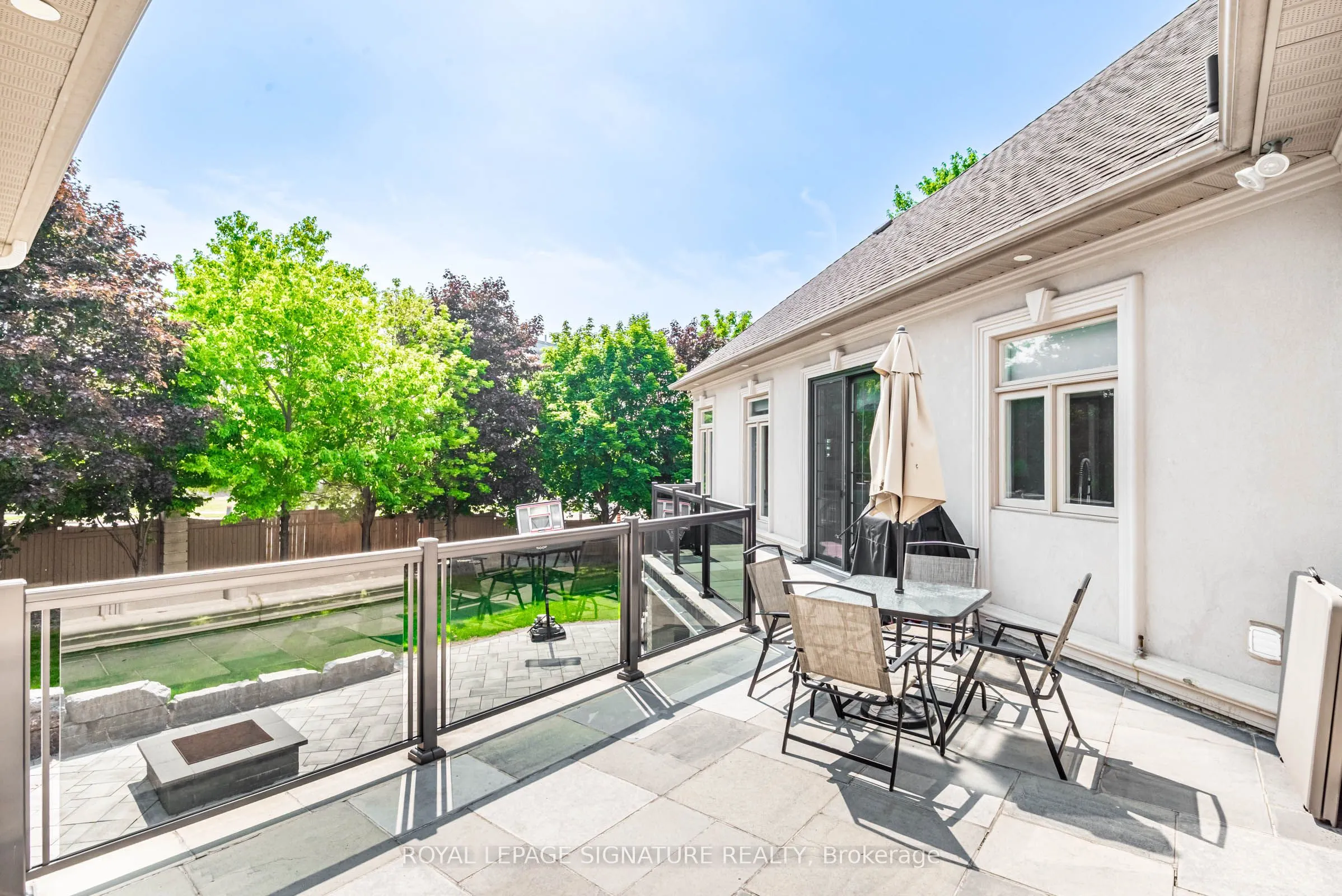 39 Frybrook Crescent