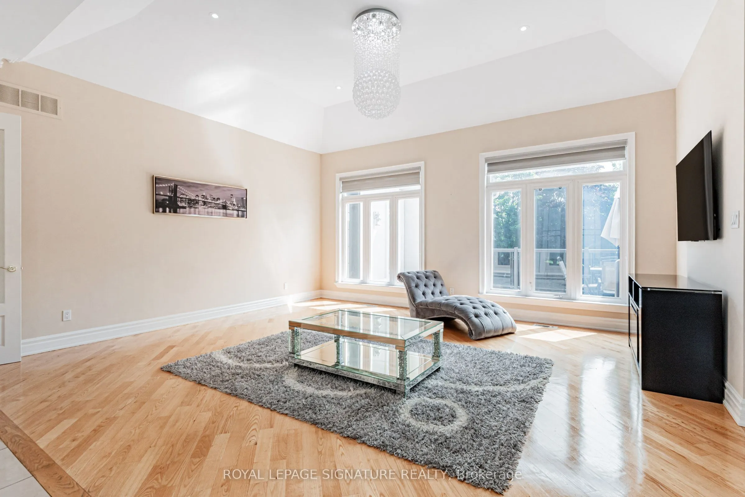 39 Frybrook Crescent