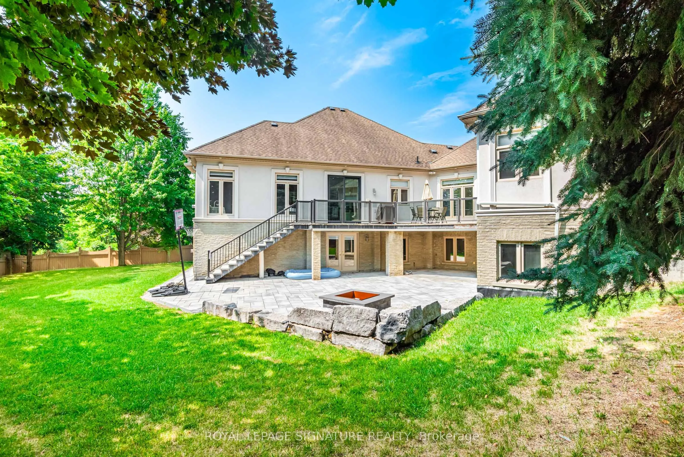 39 Frybrook Crescent
