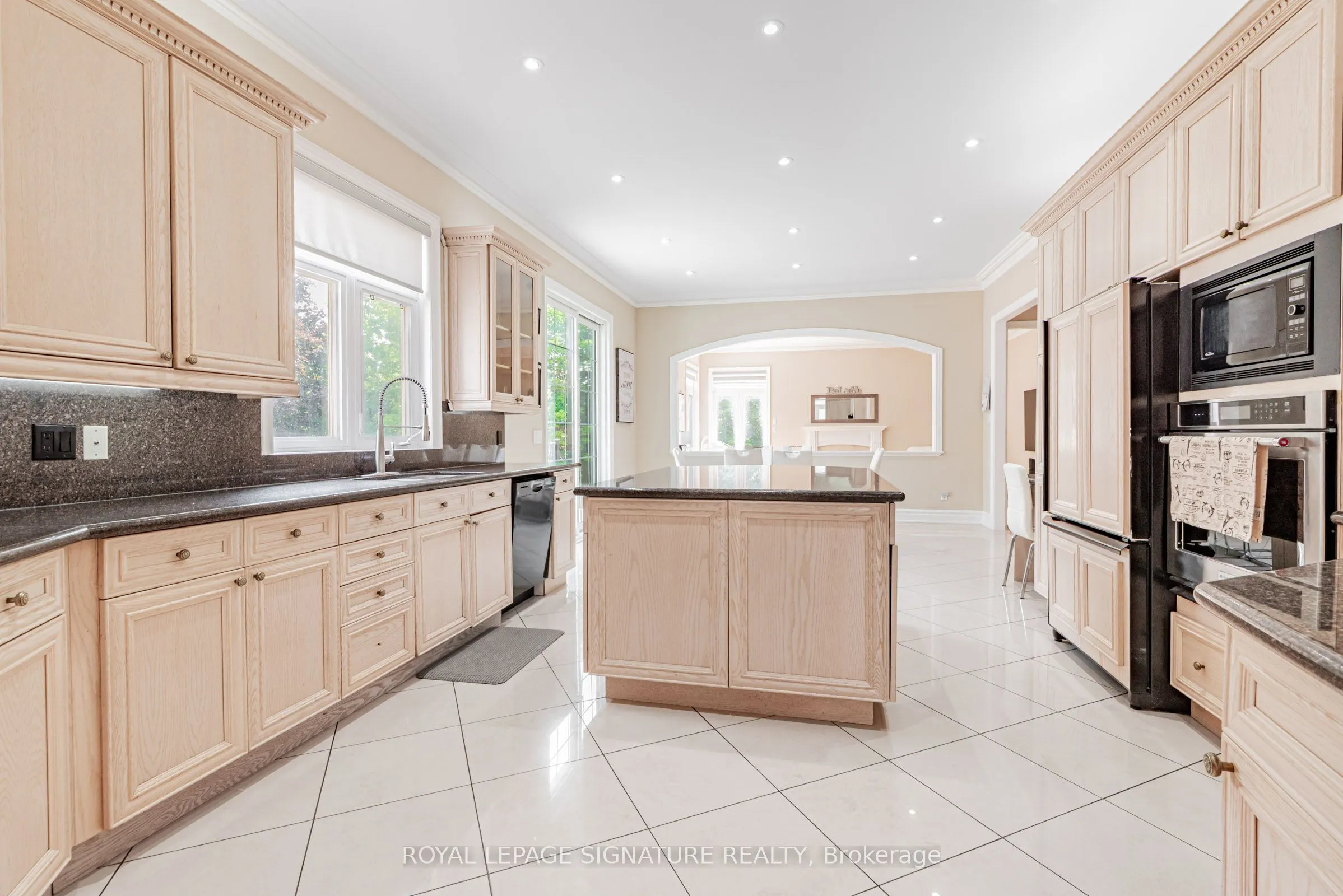 39 Frybrook Crescent