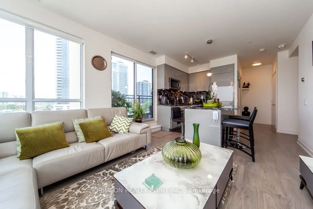 1 Grandview Avenue, #502