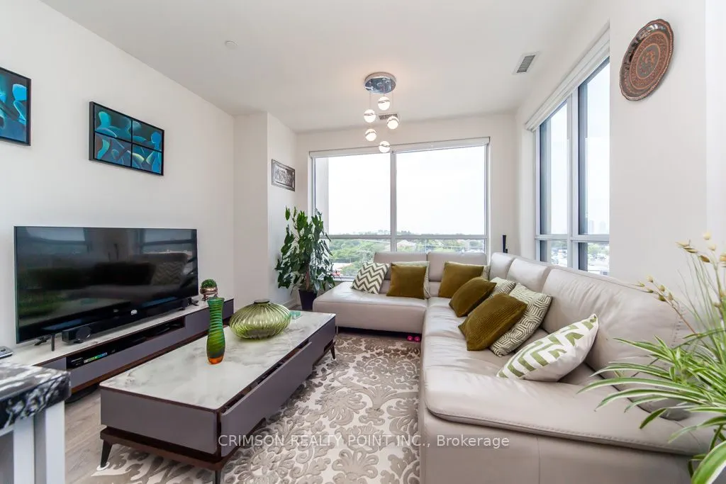 1 Grandview Avenue, #502