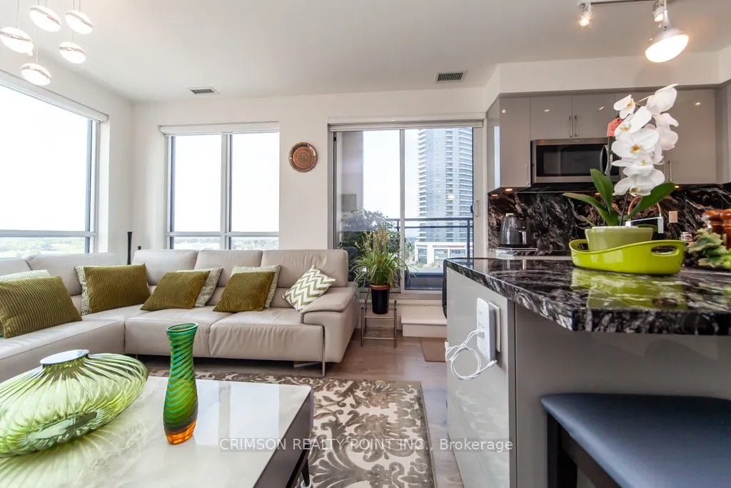 1 Grandview Avenue, #502