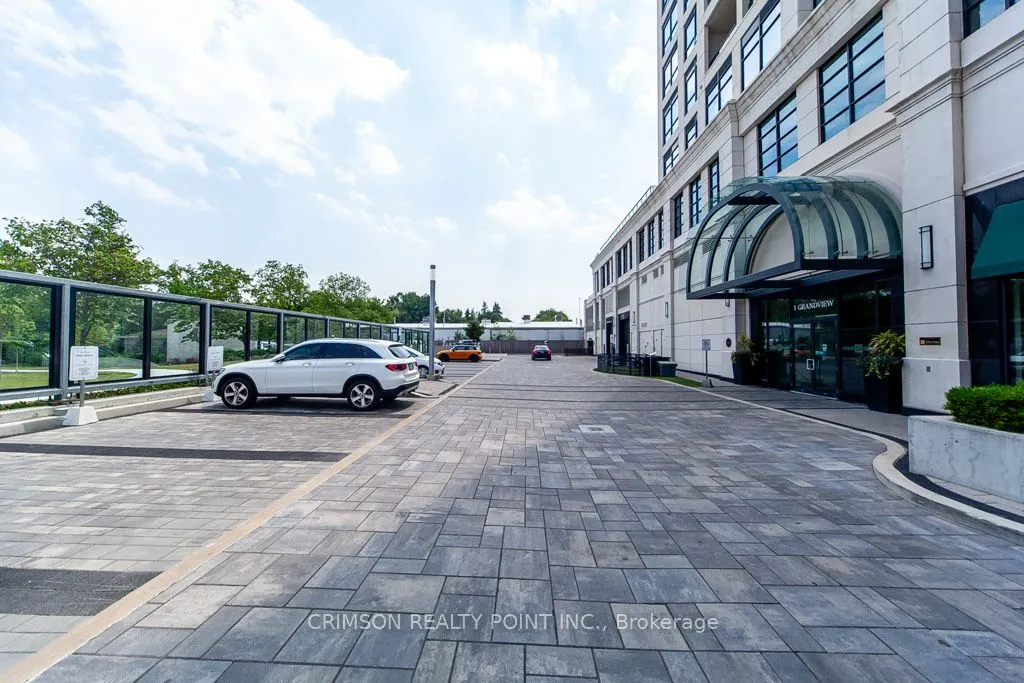 1 Grandview Avenue, #502