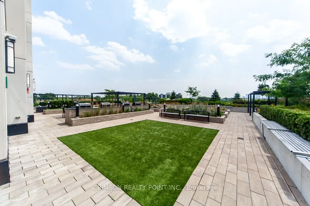 1 Grandview Avenue, #502