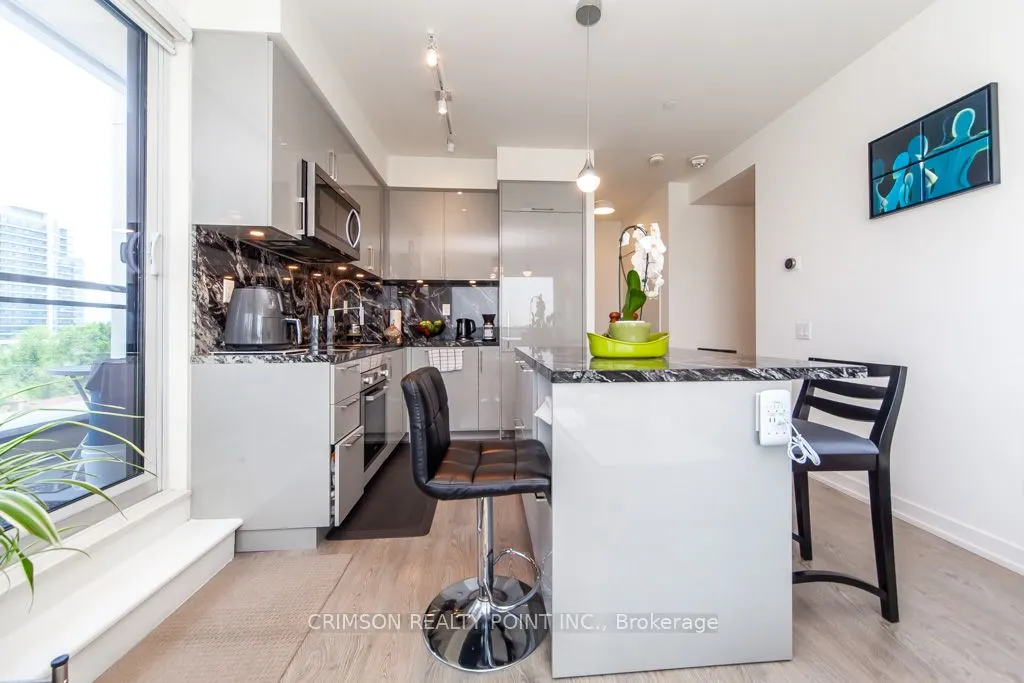 1 Grandview Avenue, #502