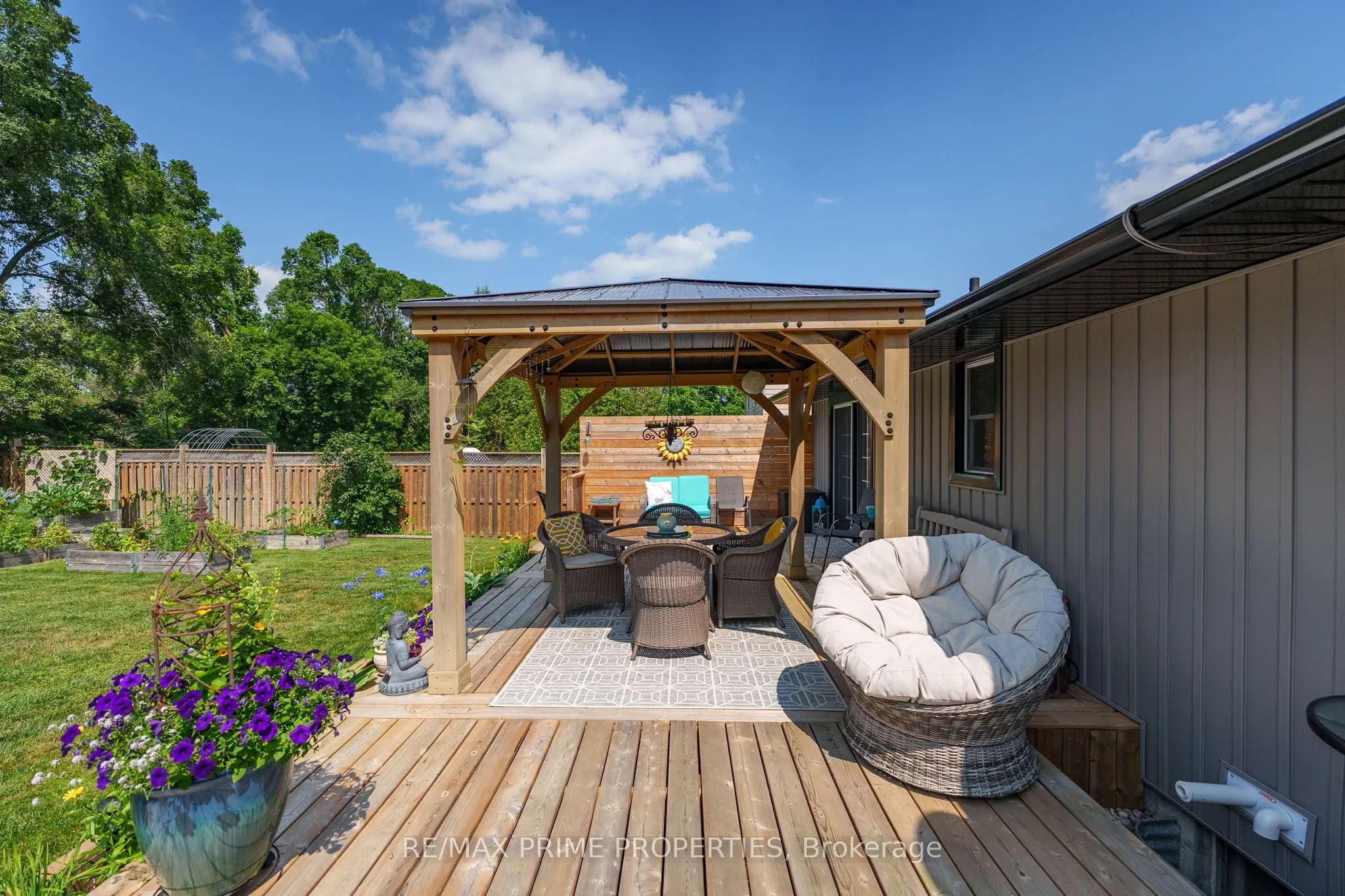 292 Zephyr Road