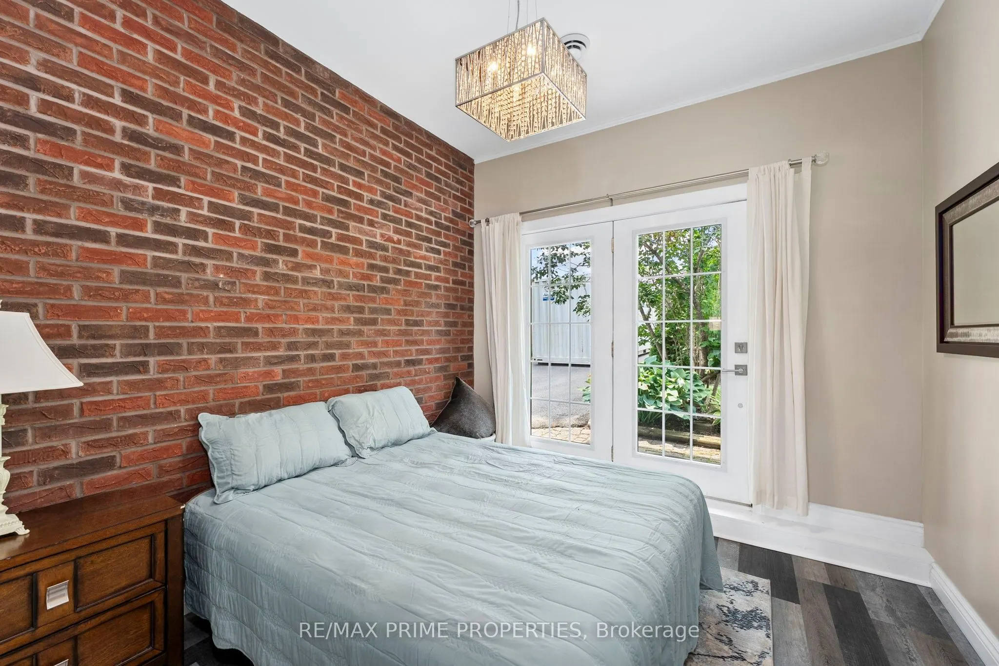 292 Zephyr Road