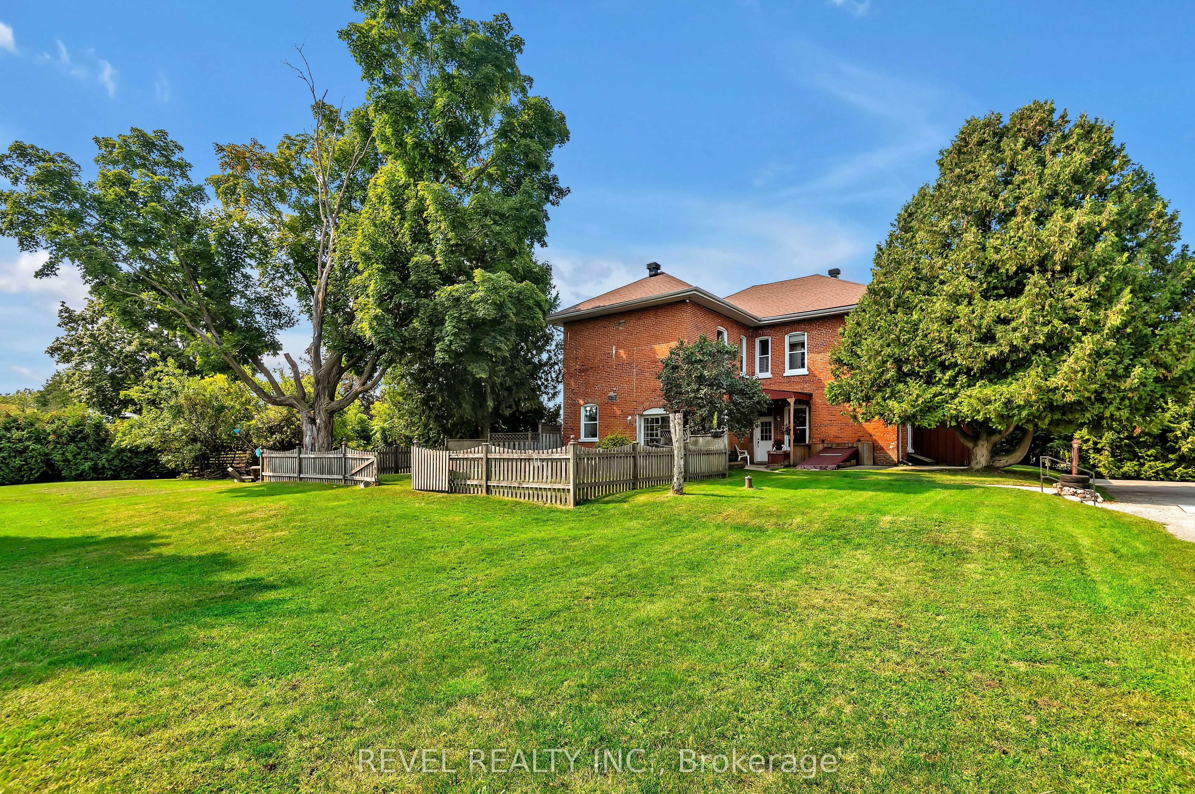 351 Hedge Road