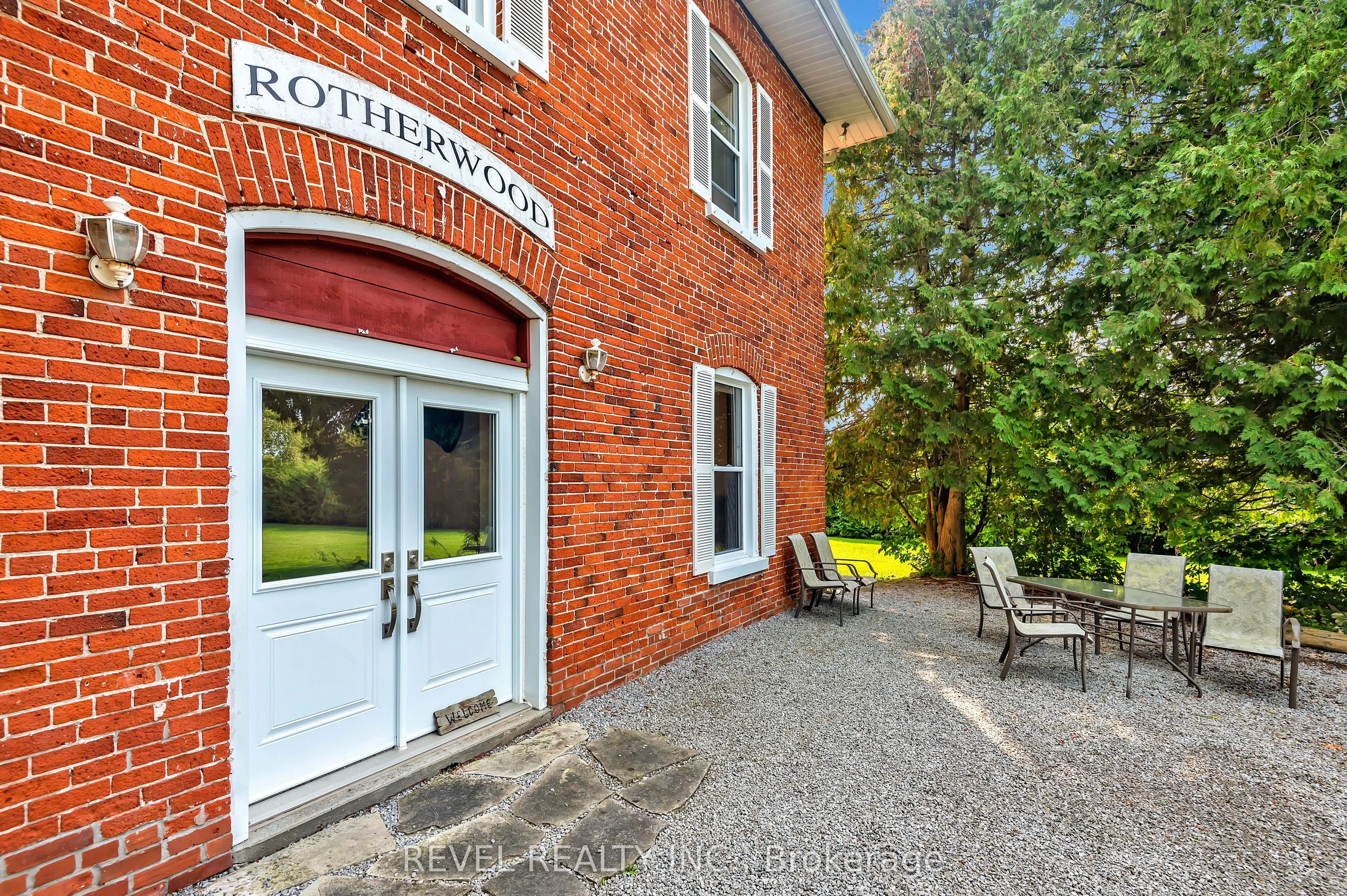351 Hedge Road