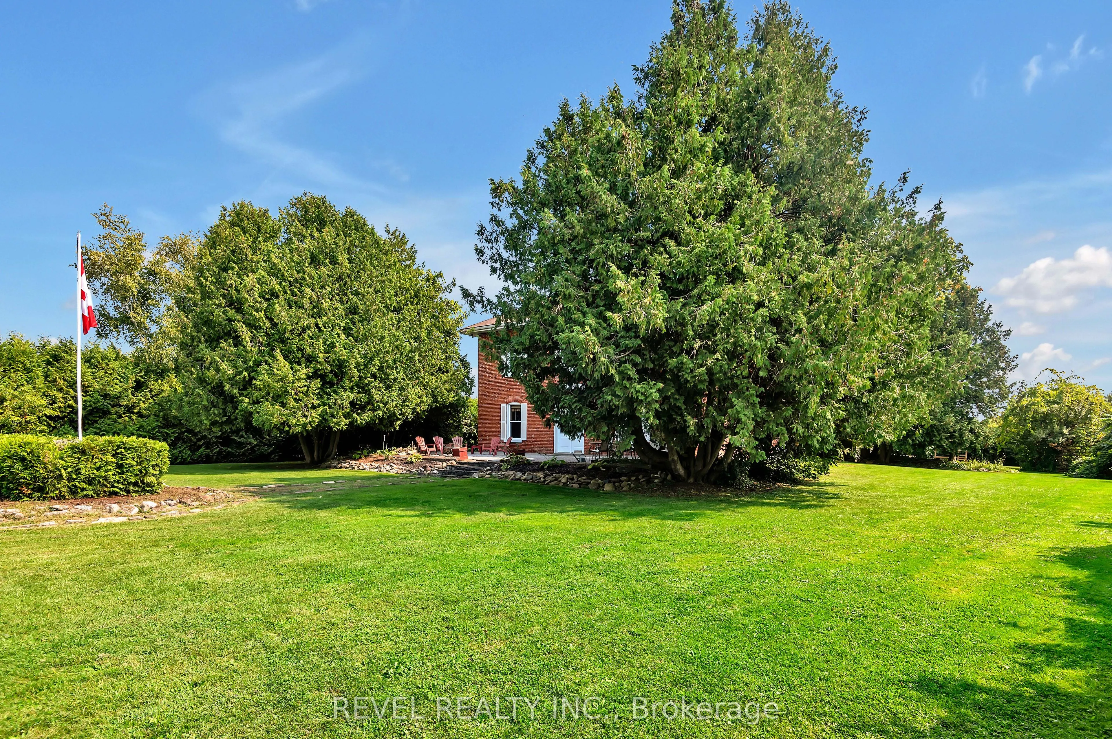 351 Hedge Road