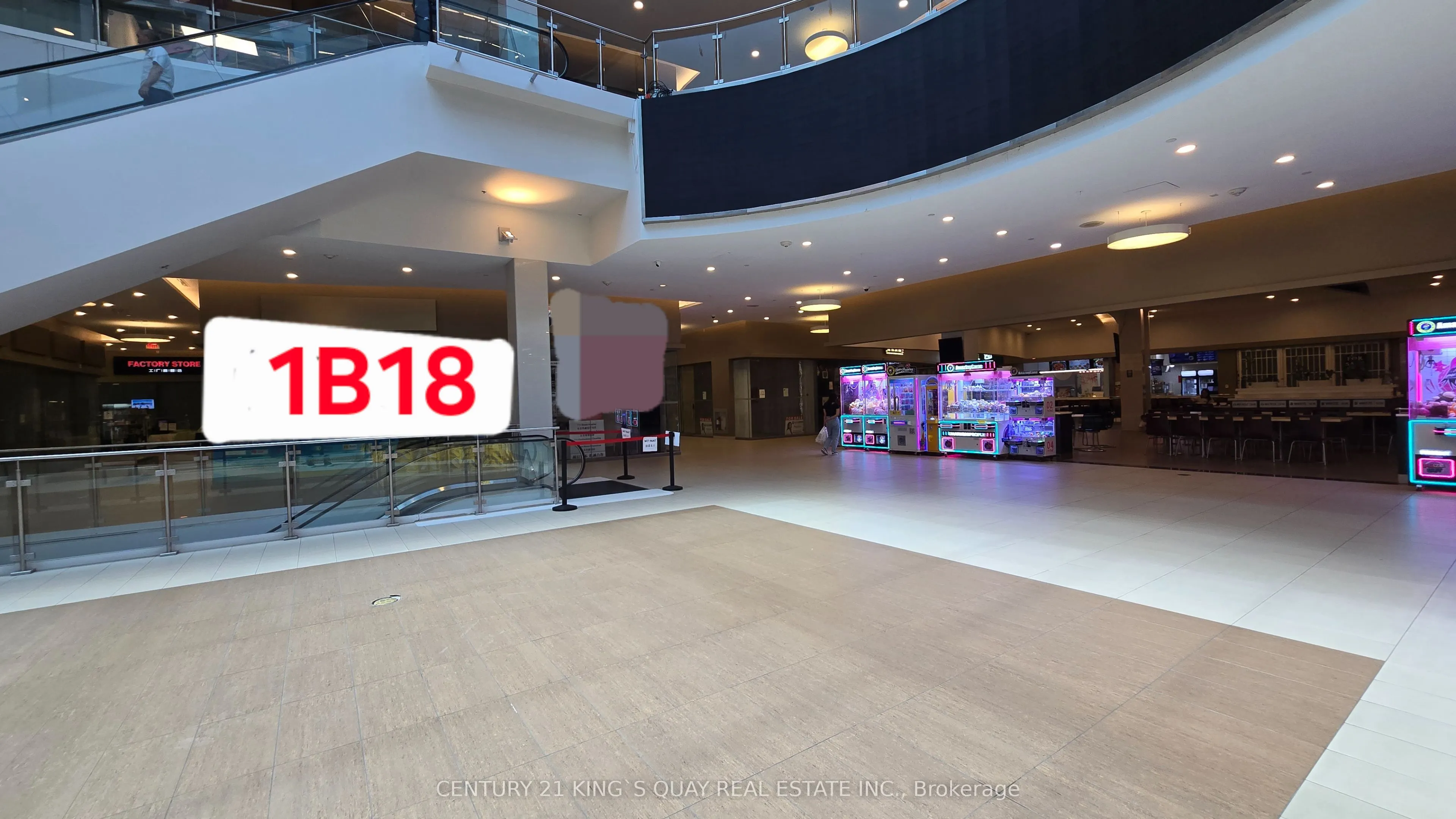 9390 Woodbine Avenue, #1B18