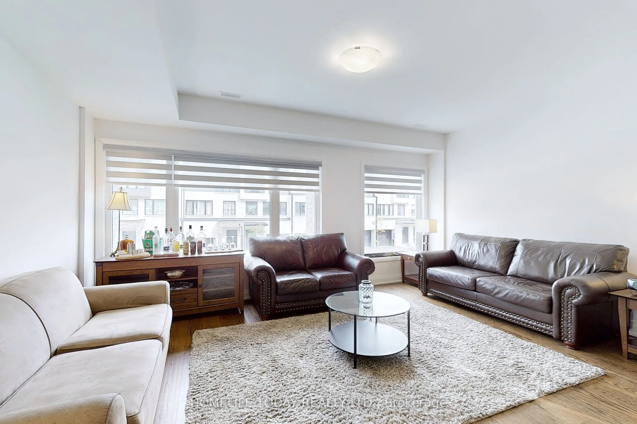 6 Persica Street, #Main
