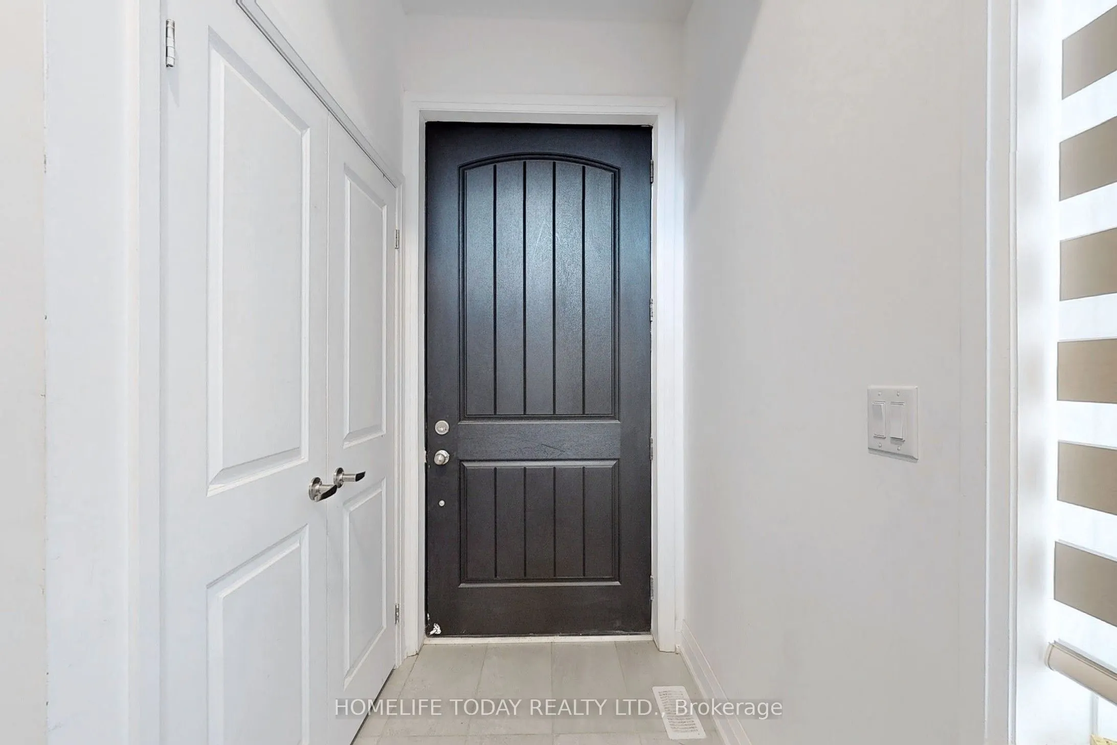 6 Persica Street, #Main
