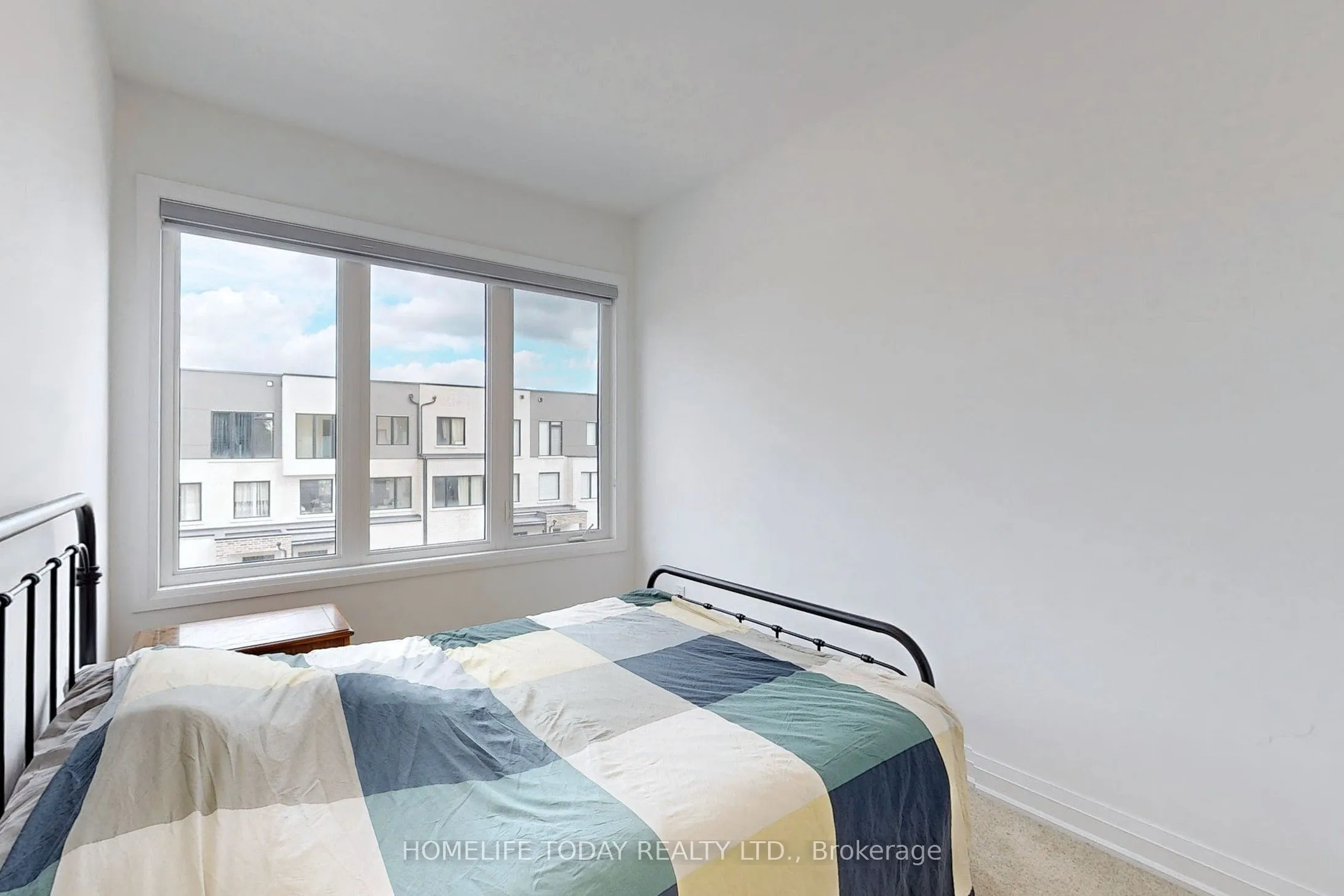 6 Persica Street, #Main