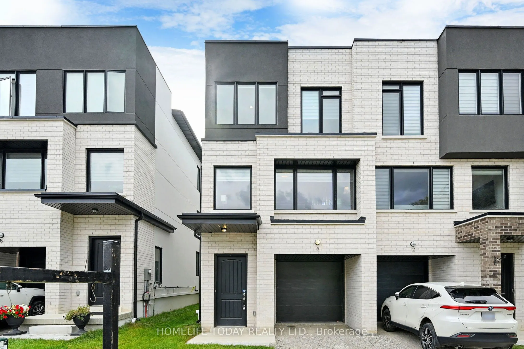 6 Persica Street, #Main