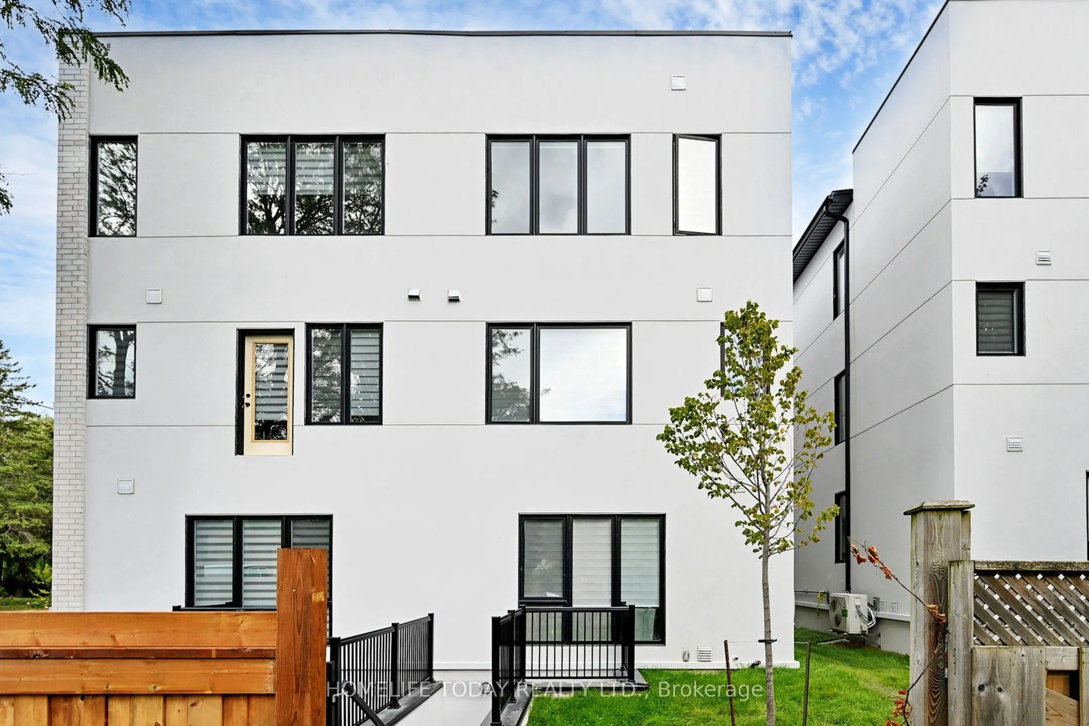 6 Persica Street, #Main