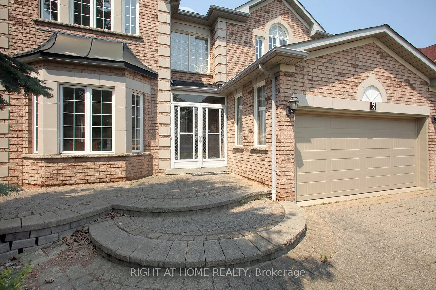 6 Pembrooke Road