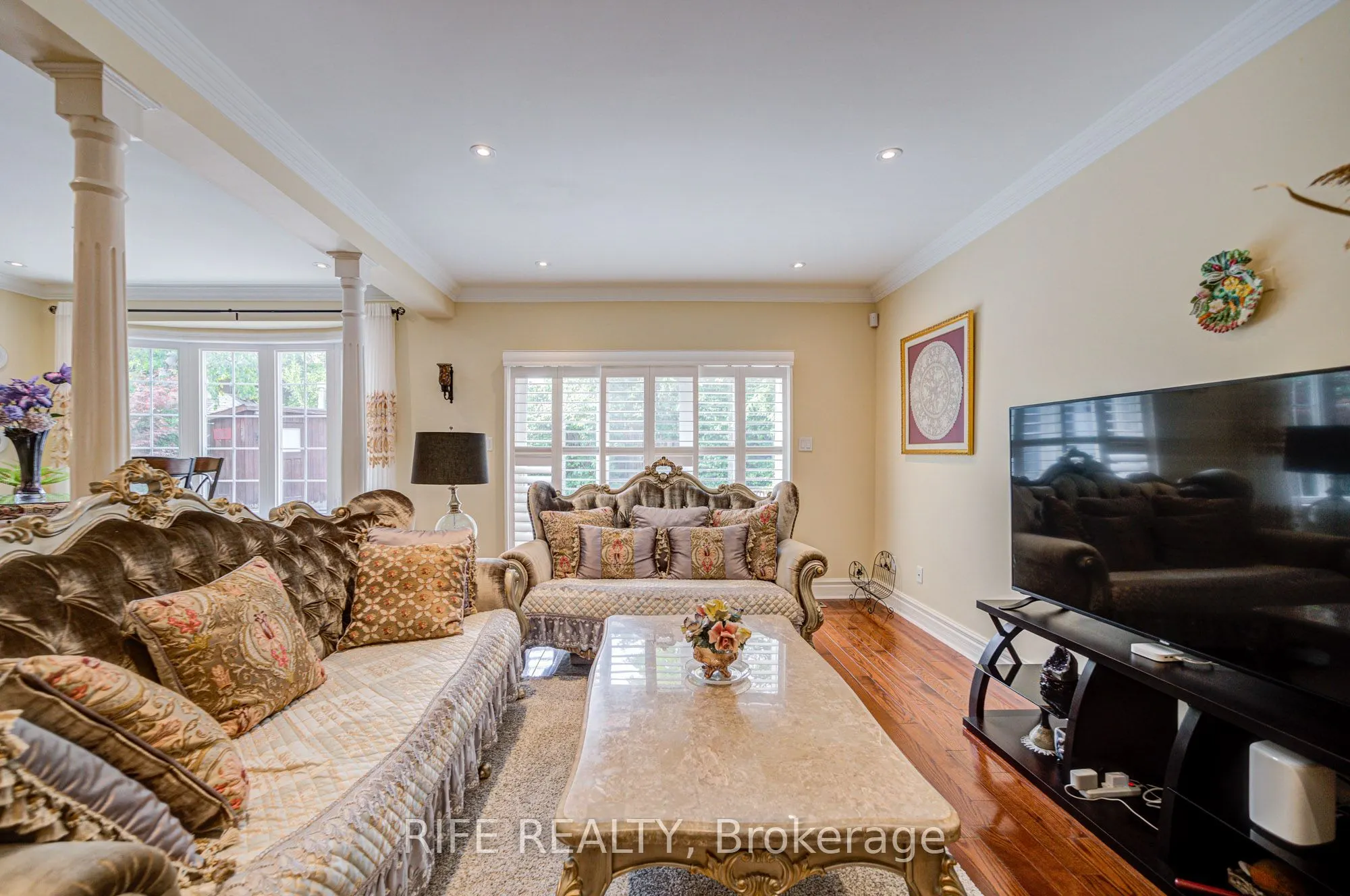 22 Chambery Crescent