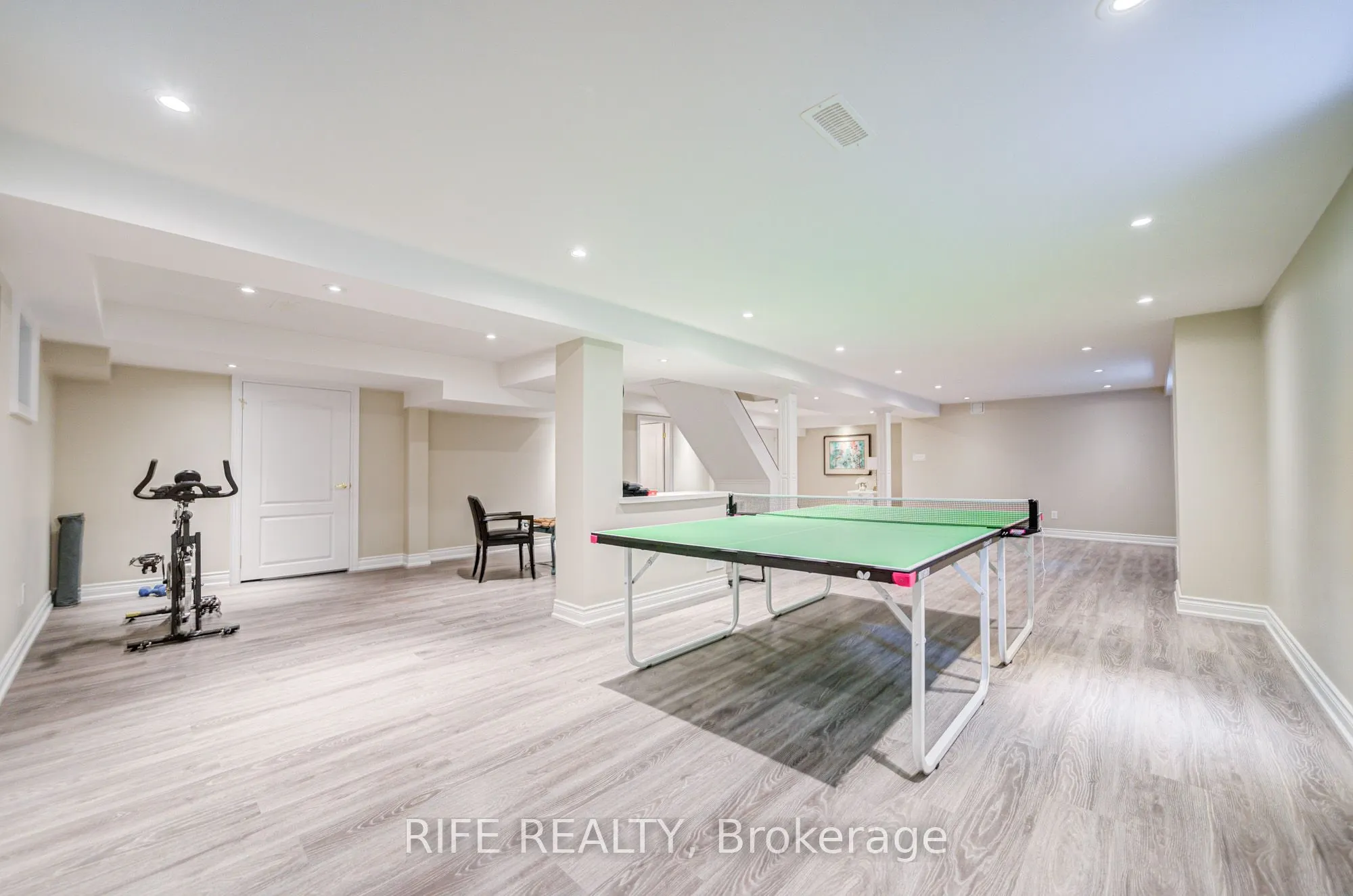 22 Chambery Crescent