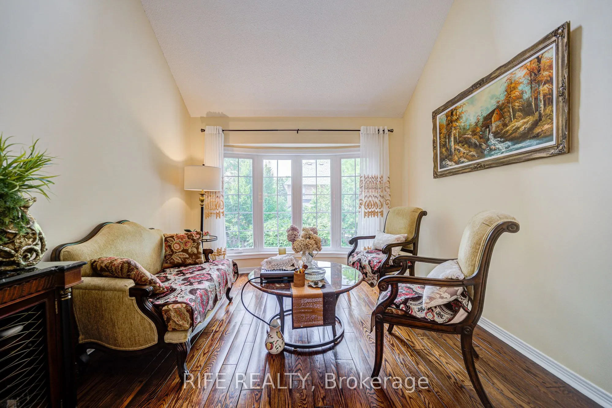 22 Chambery Crescent