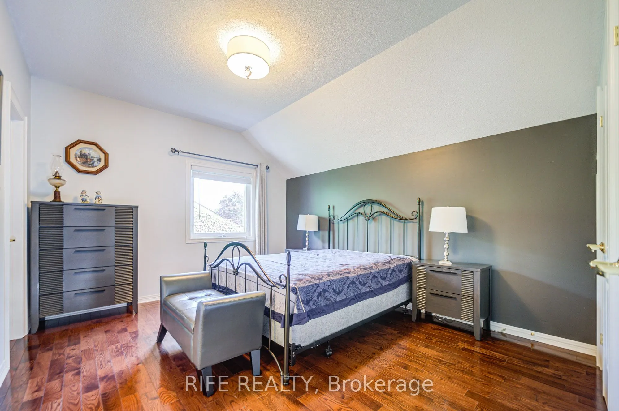 22 Chambery Crescent