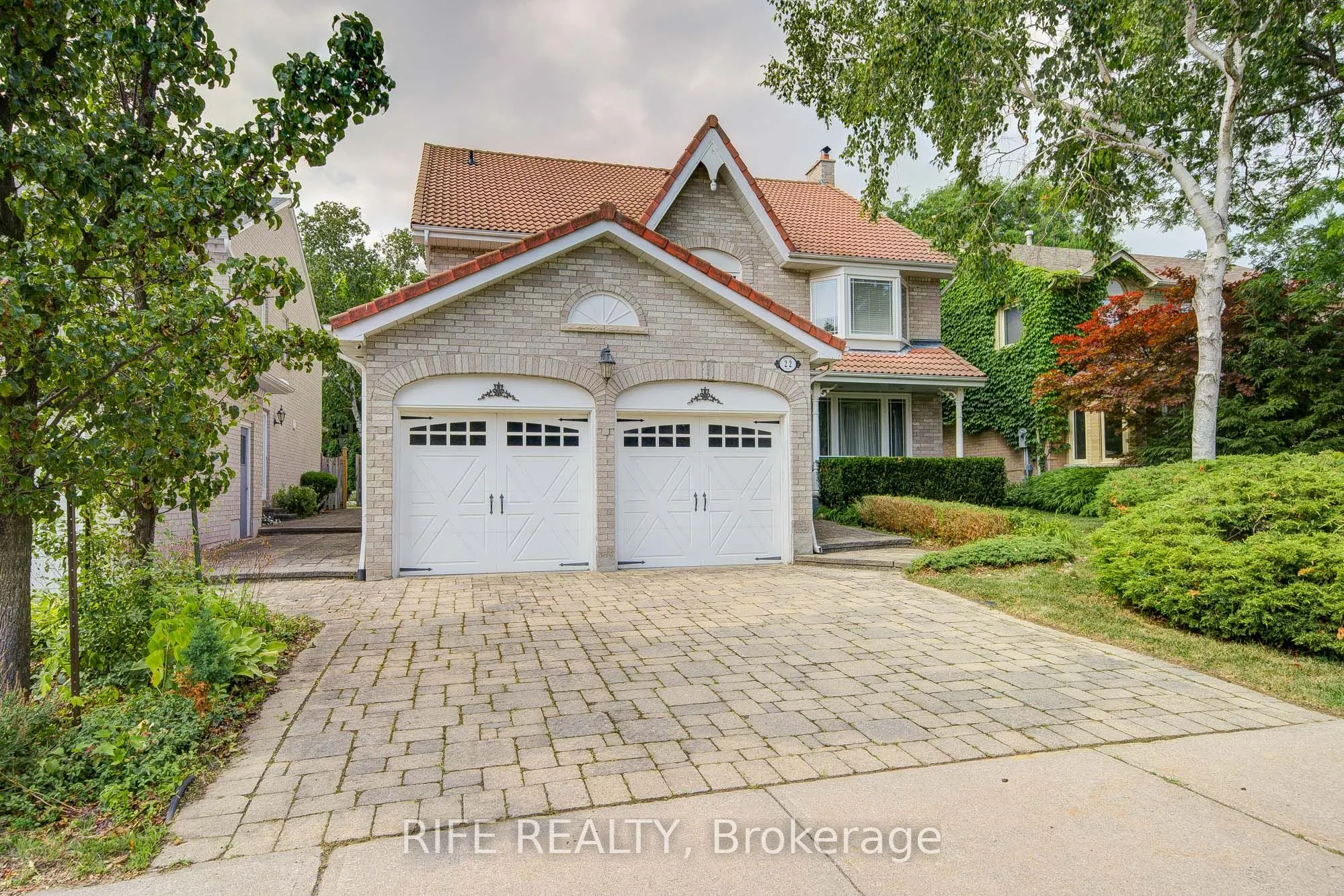 22 Chambery Crescent