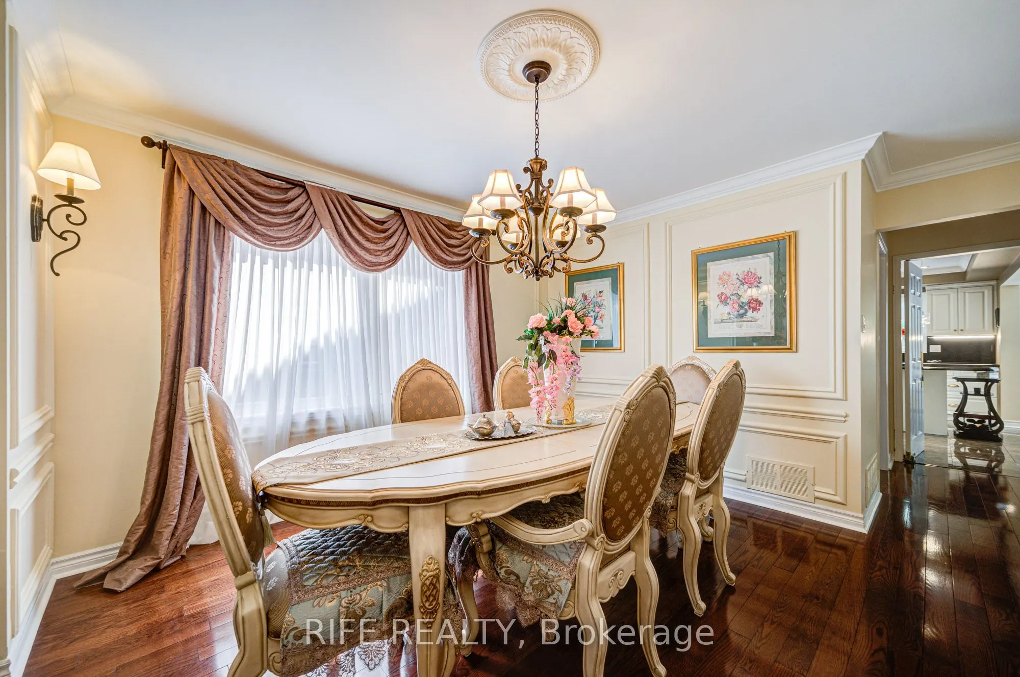 22 Chambery Crescent