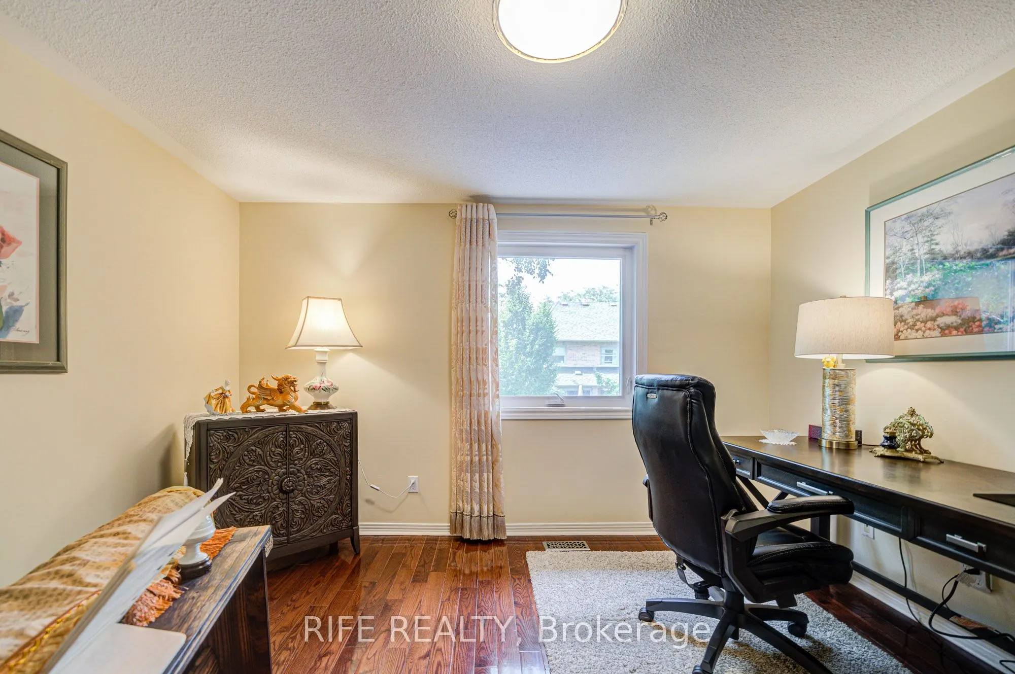 22 Chambery Crescent
