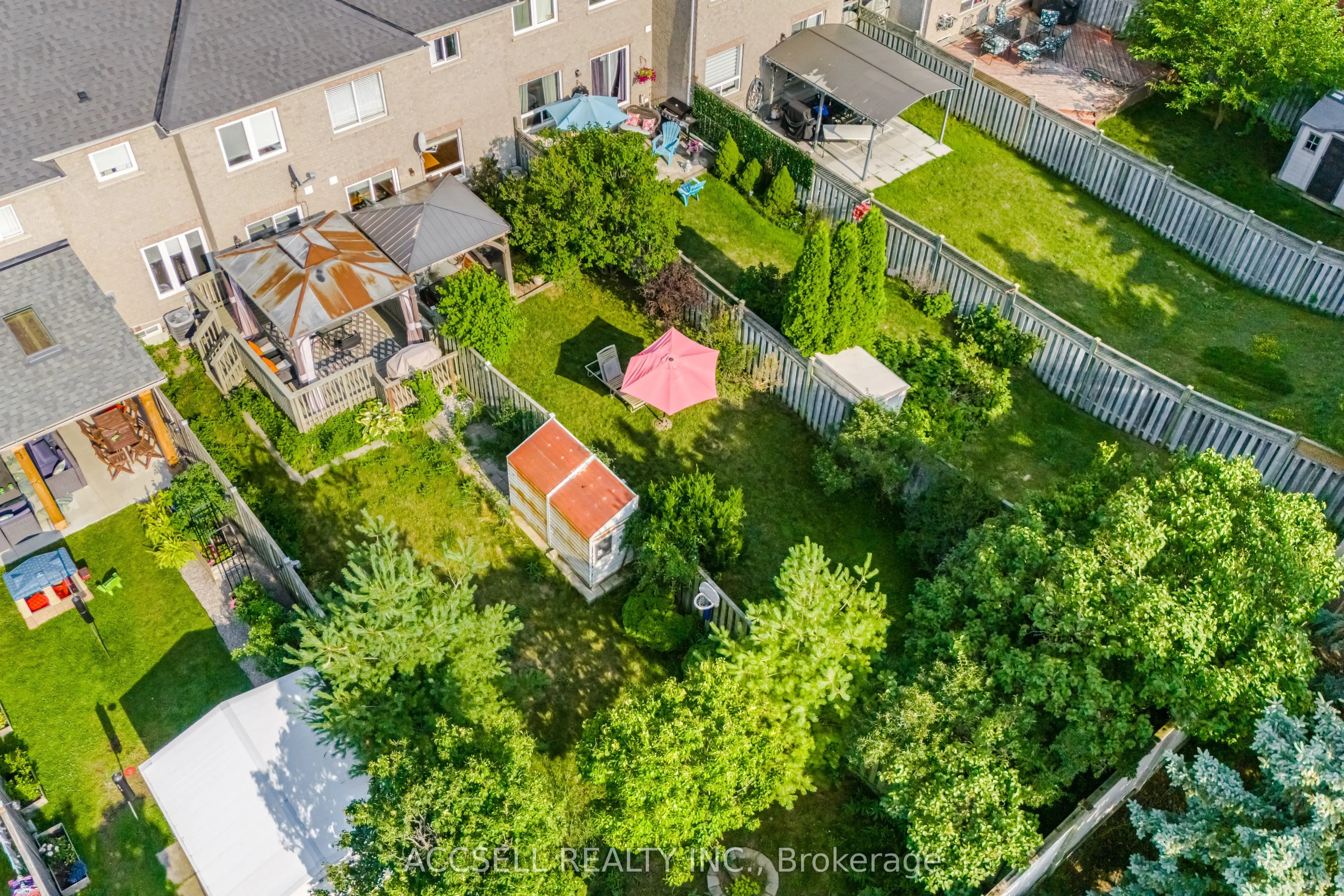 188 Deepsprings Crescent