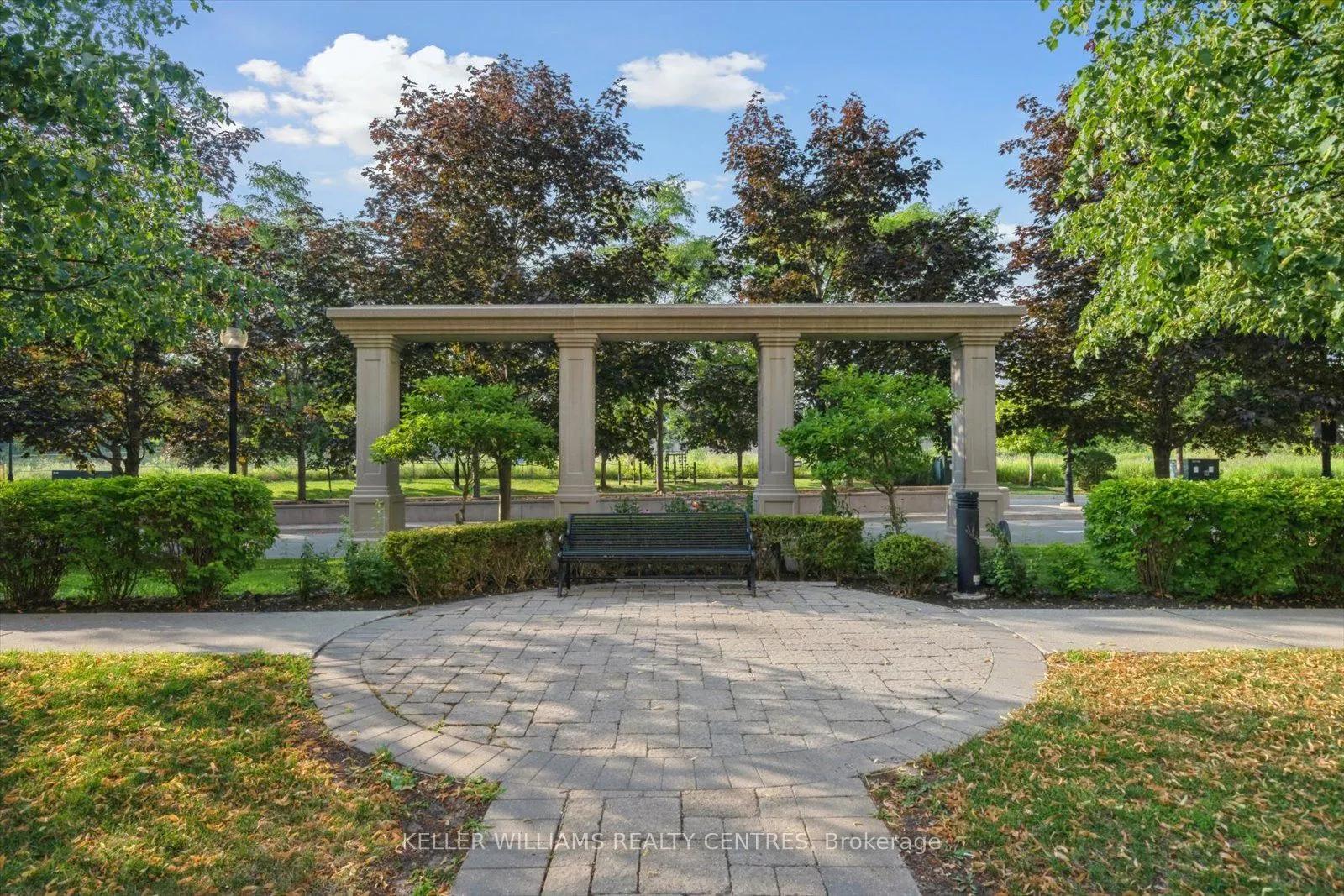 9245 Jane Street, #902