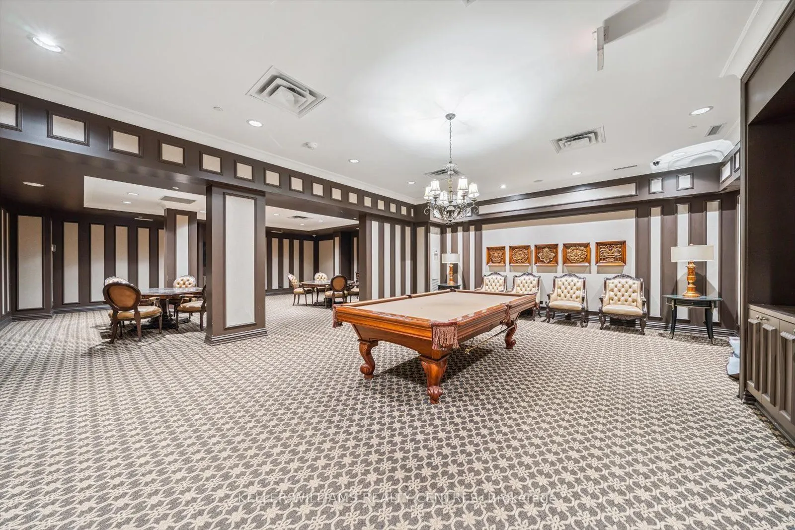 9245 Jane Street, #902